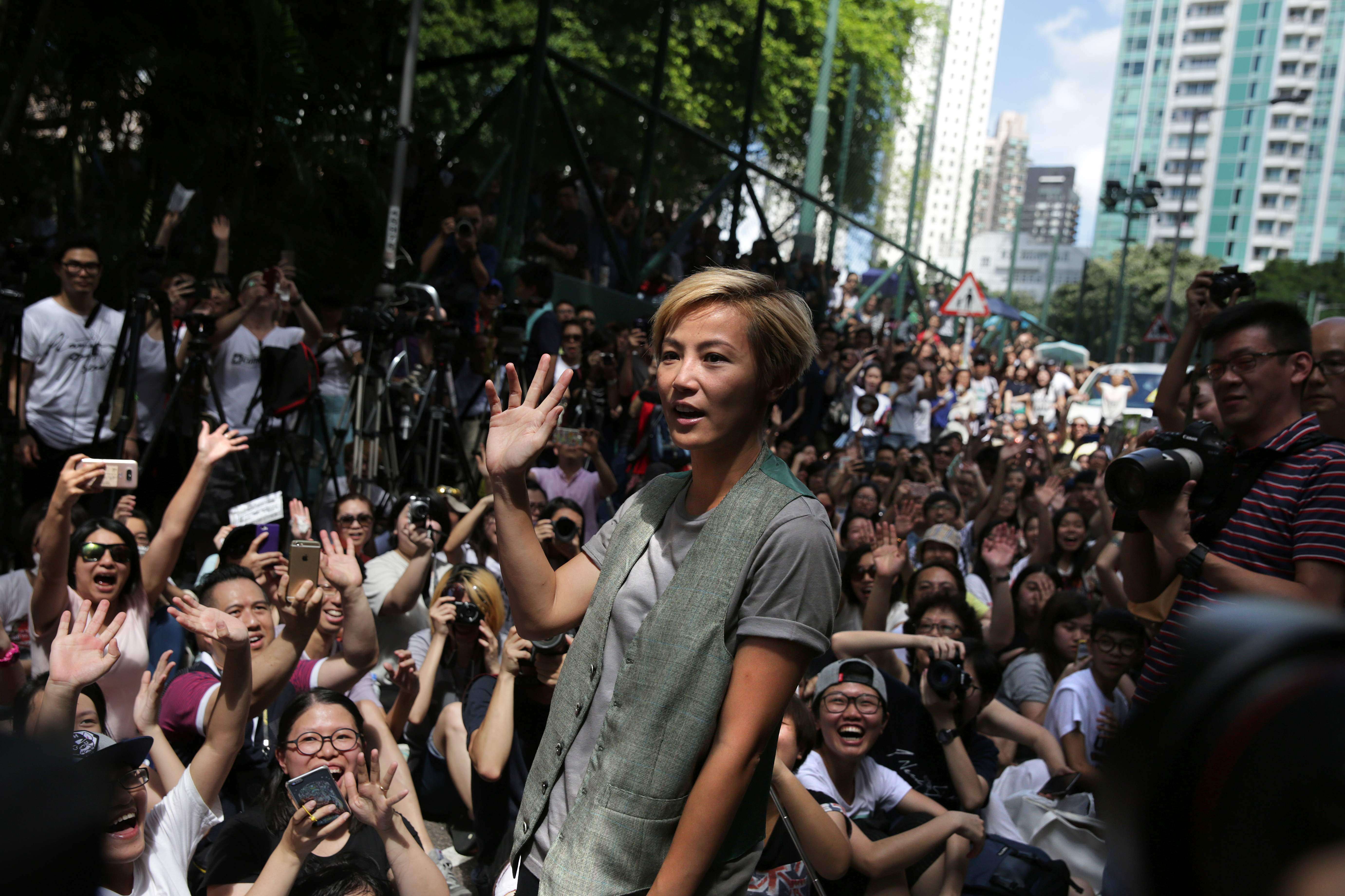Canto-pop singer Denise Ho Wan-sze waving to fans in June following the Lancôme controversy. Photo: AFP