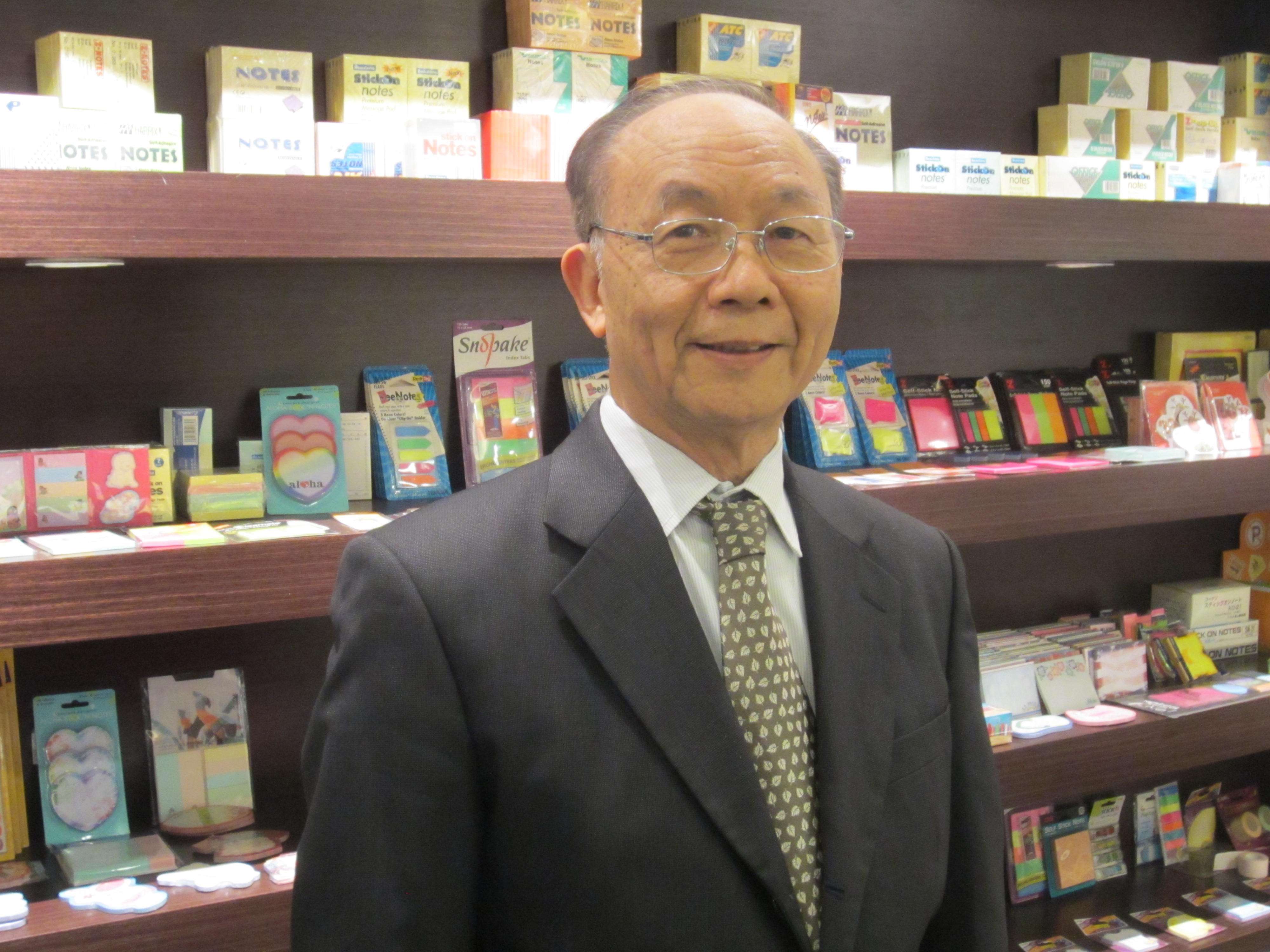 Dr Alex Kuo, president