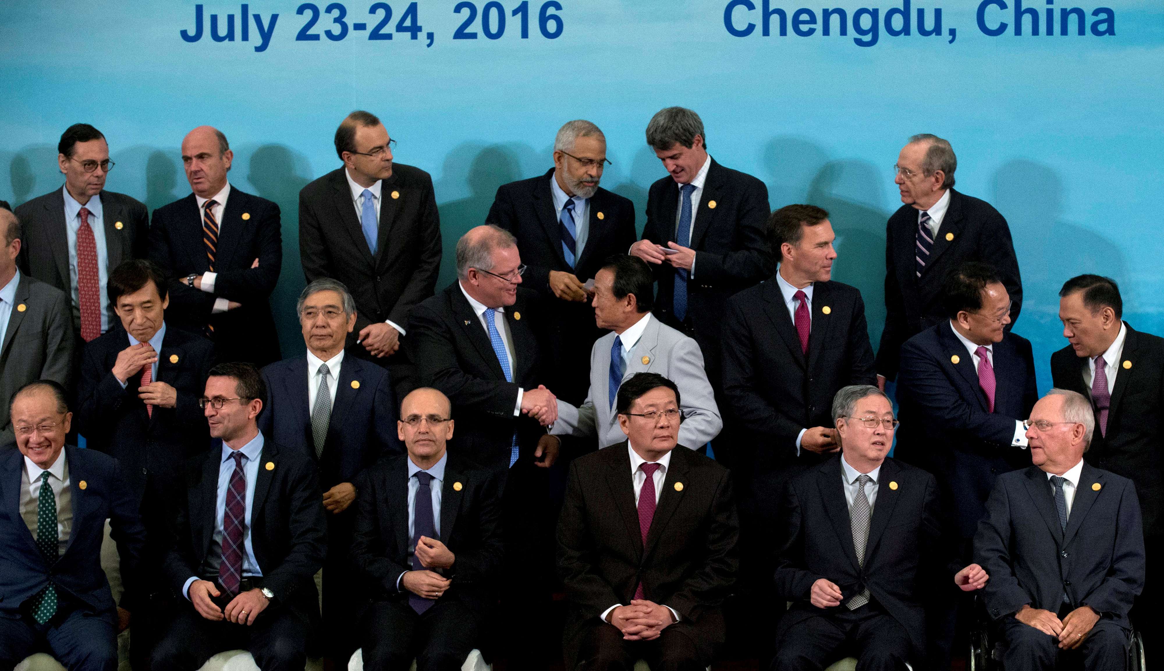 G20 finance ministers and central bank governors gather for a group photo on July 24 during two days of talks in Chengdu, Sichuan, ahead of the G20 leaders’ summit in Hangzhou. Photo: Reuters