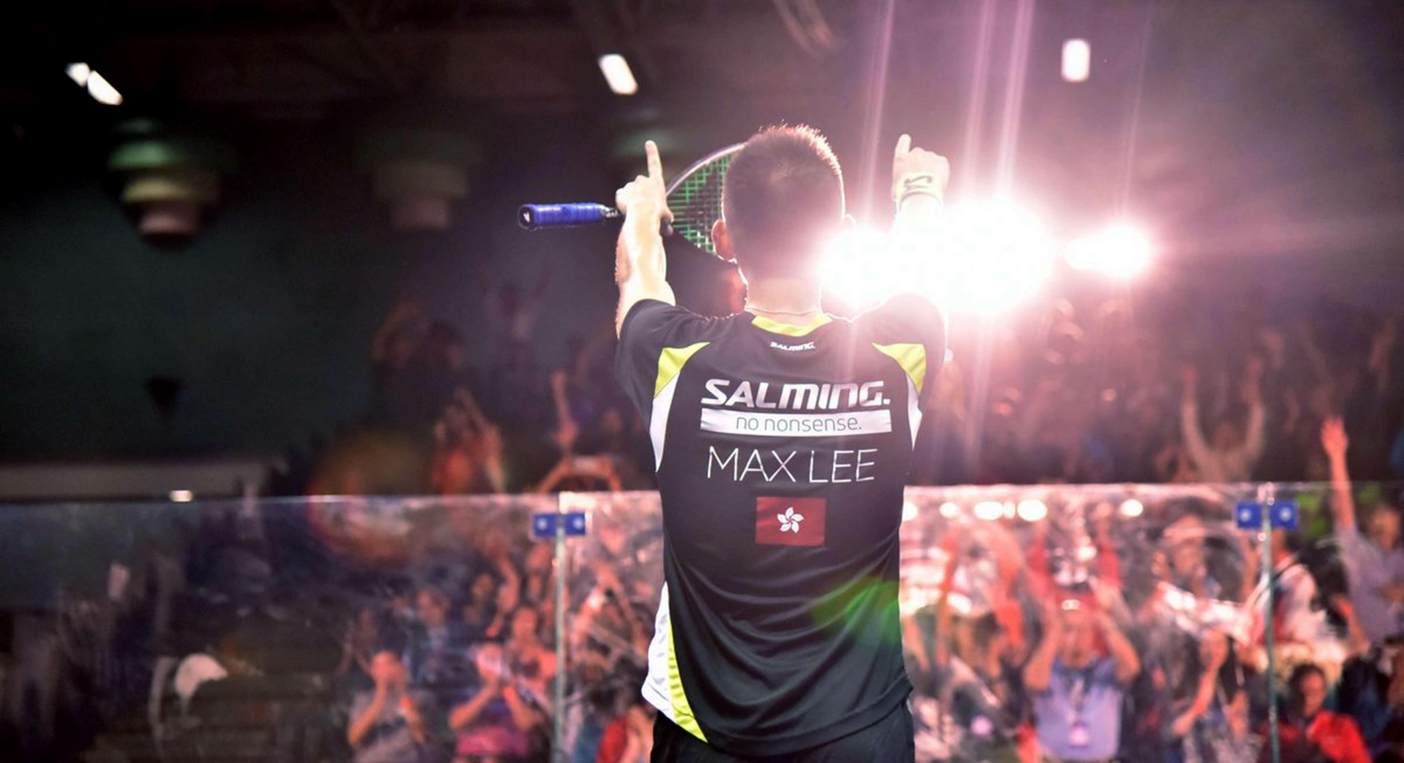 Max Lee acknowledges fans’ support, after beating Egypt’s Fares Dessouky in the quarter-finals of the Hong Kong Squash Open. Photo: SCMP Pictures