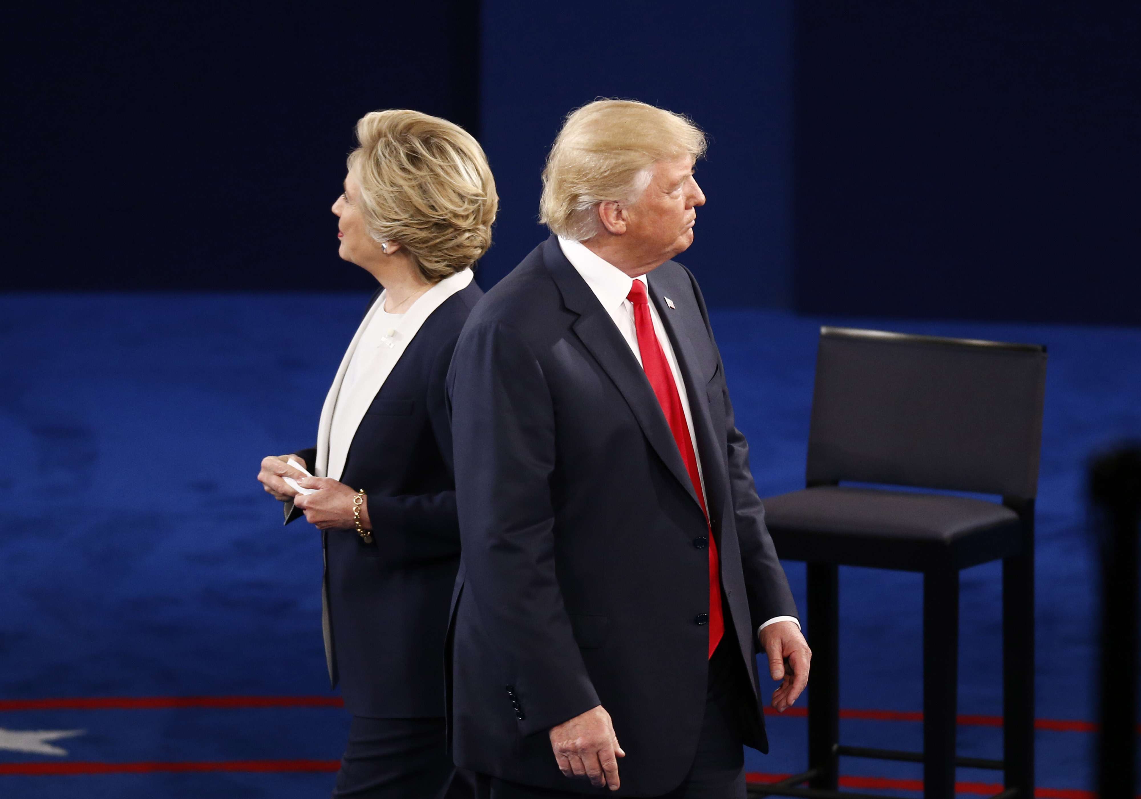 Republican Donald Trump and Democrat Hillary Clinton during the second presidential debate at Washington University in Missouri. Photo: Bloomberg
