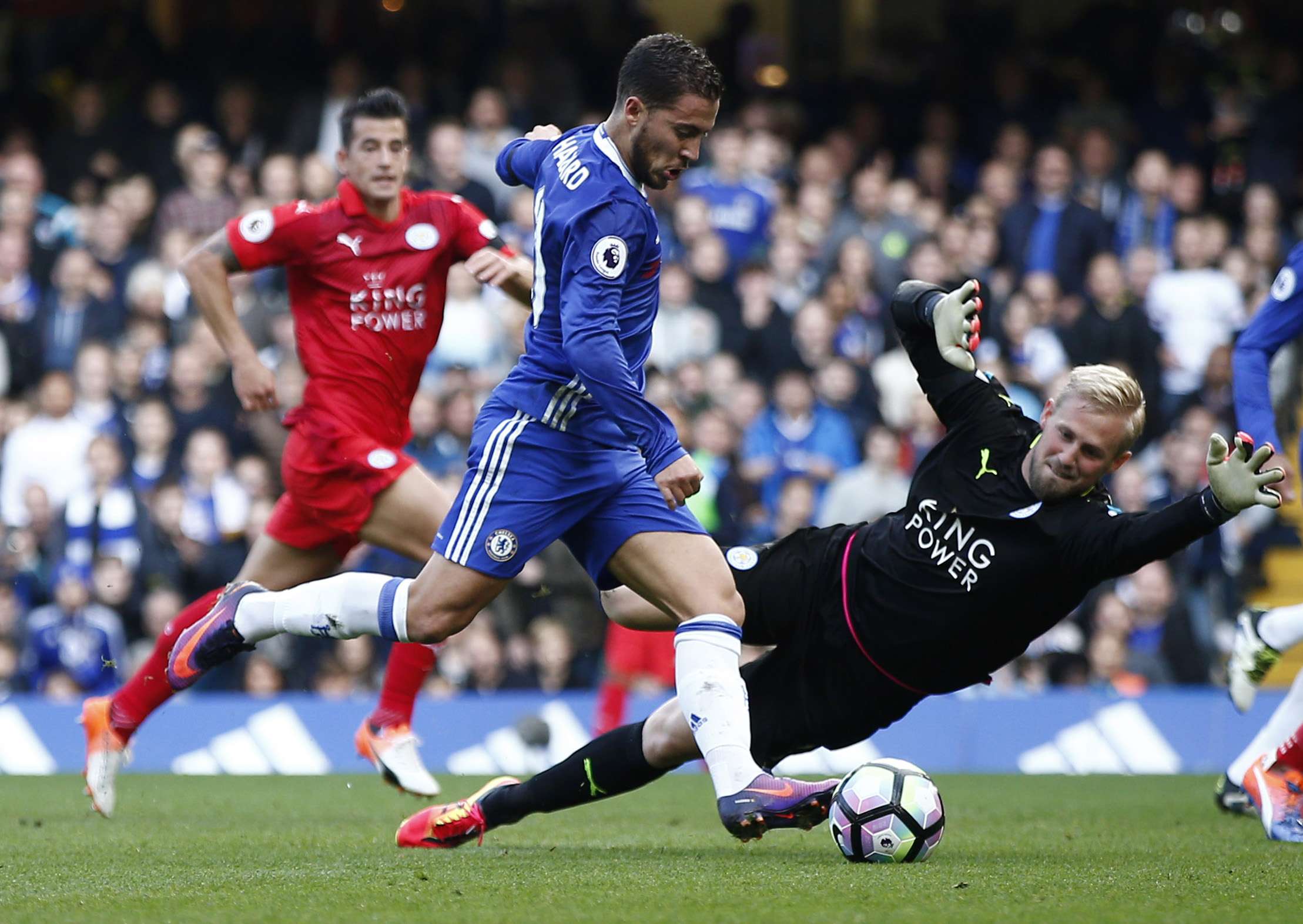 Chelsea’s Eden Hazard scores their second goal. Photo: Reuters