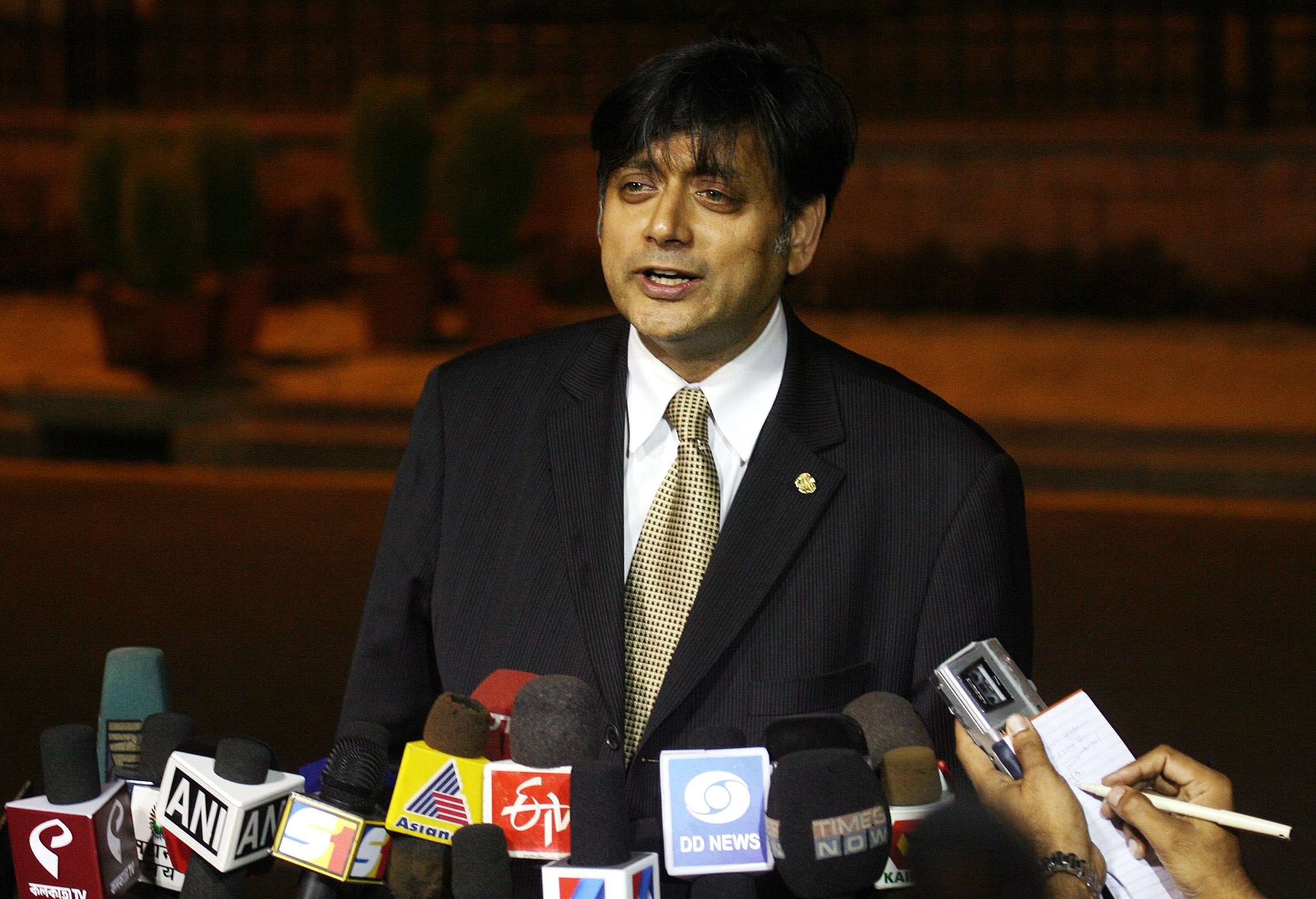 Shashi Tharoor addresses the media as India’s nomination for UN Secretary-General after meeting Prime Minister Manmohan Singh in New Delhi in June 2006. Photo: AFP