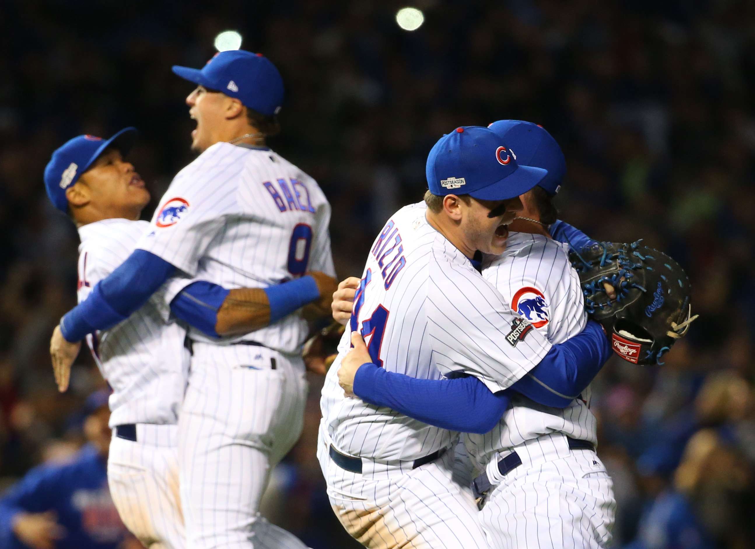 Chicago Cubs: City parties as baseball 'curse' ends after 71 years