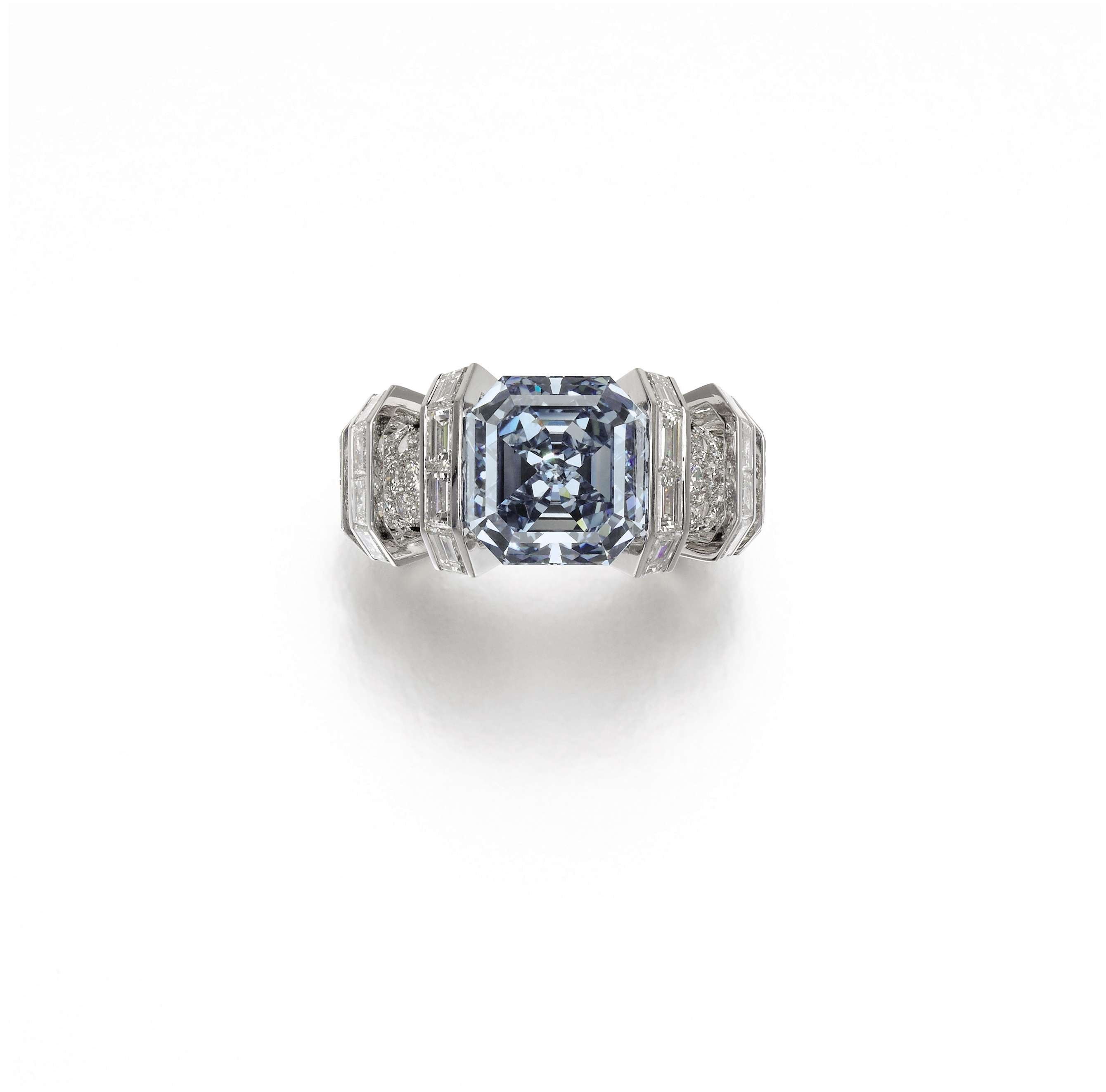 Cartier blue online diamond ring