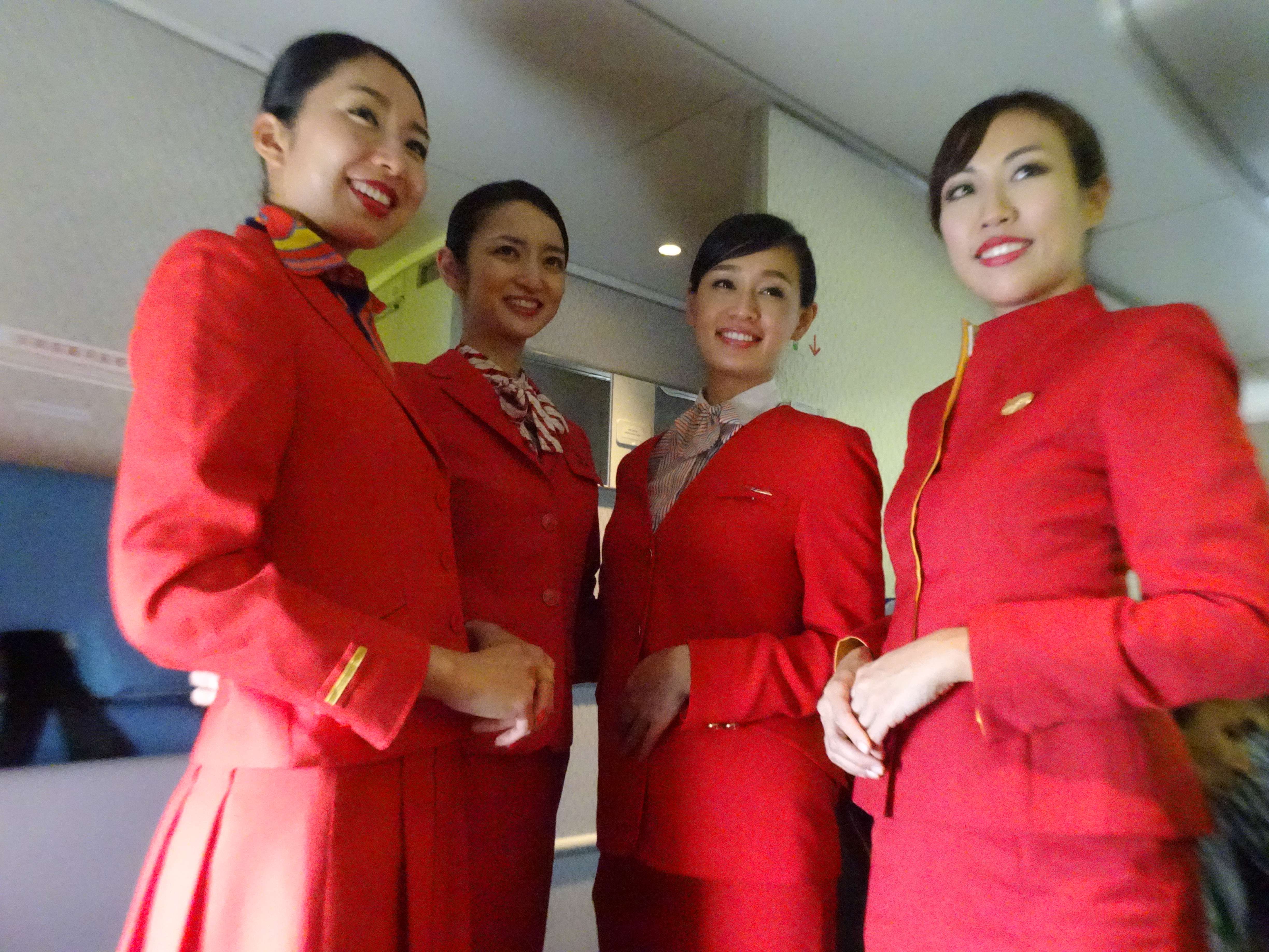 There is no reason why Cathay Pacific cabin crew cannot work past 55, especially when you consider that the average lifespan for women in Hong Kong is over 87 years. Photo: Red Door News