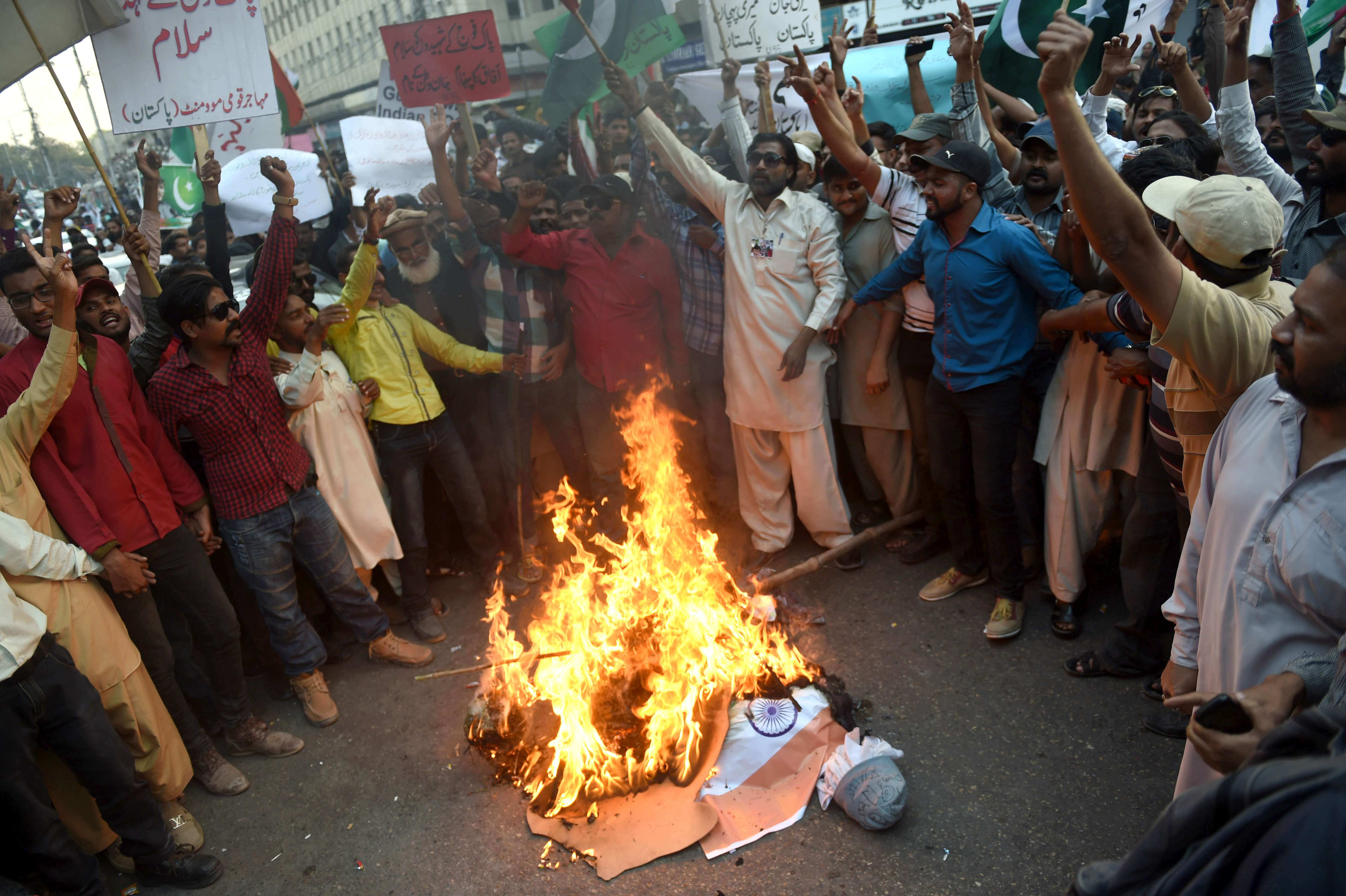 Pakistani protesters burn an effigy of Indian Prime Minister Narendra Modi in Karachi. Photo: AFP