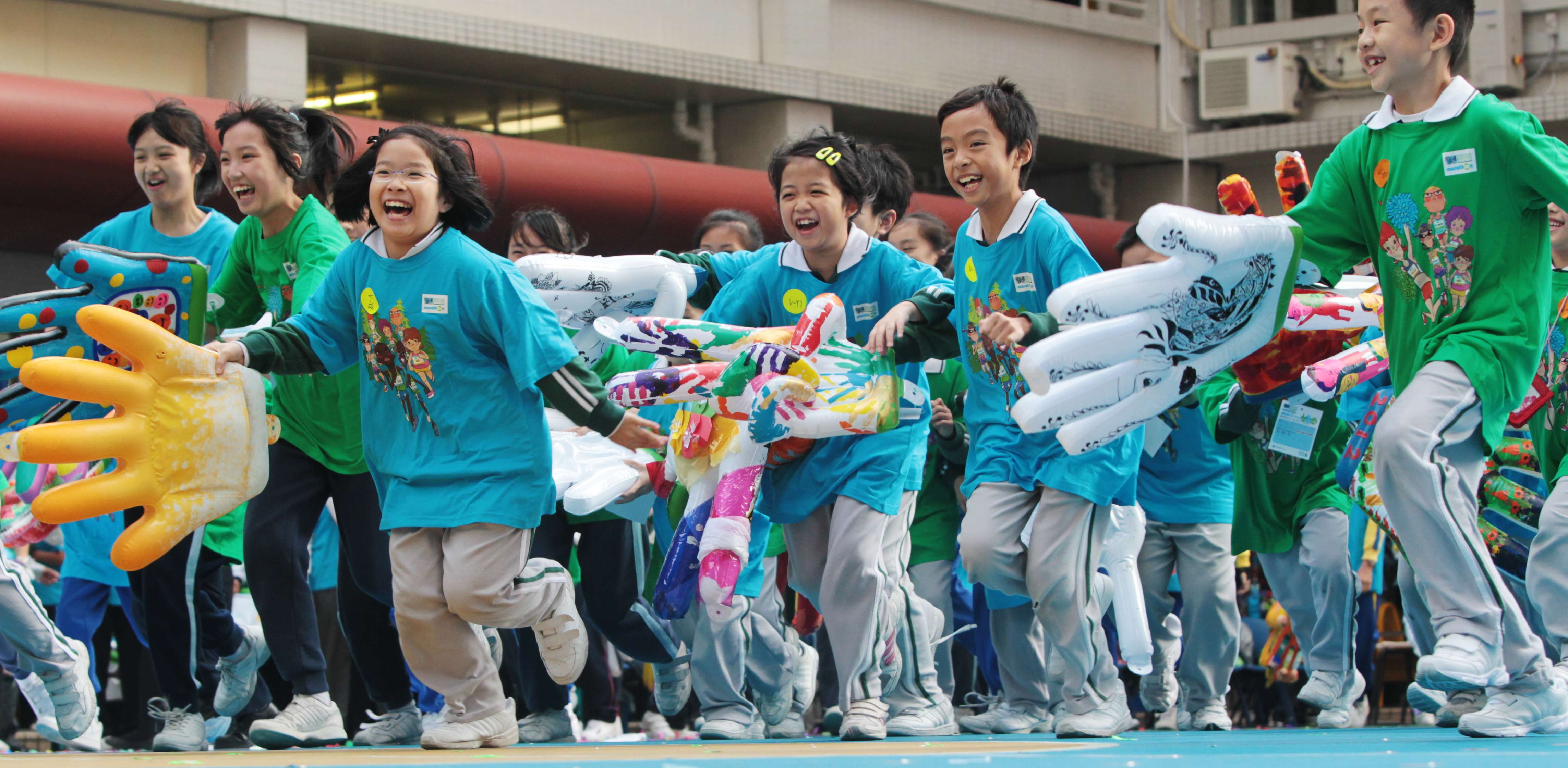 More than 100 students took part in a campaign in 2011 to promote the social integration of people with disabilities. Photo: K. Y. Cheng