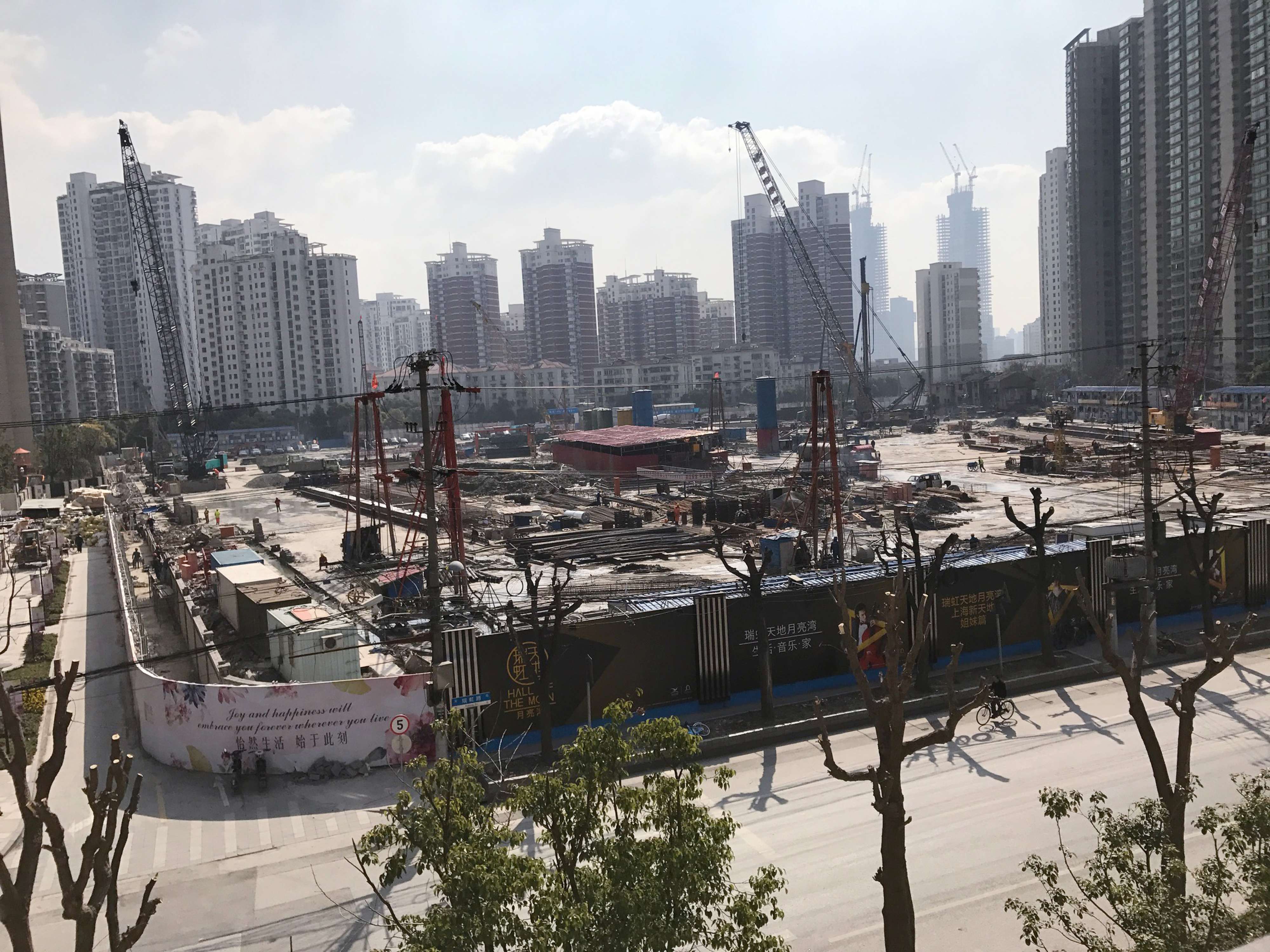 The sale, for an estimated 8 billion yuan, is part of Shui On chairman Vincent Lo’s ‘asset-light’ strategy since 2015 to pare the developer’s debt