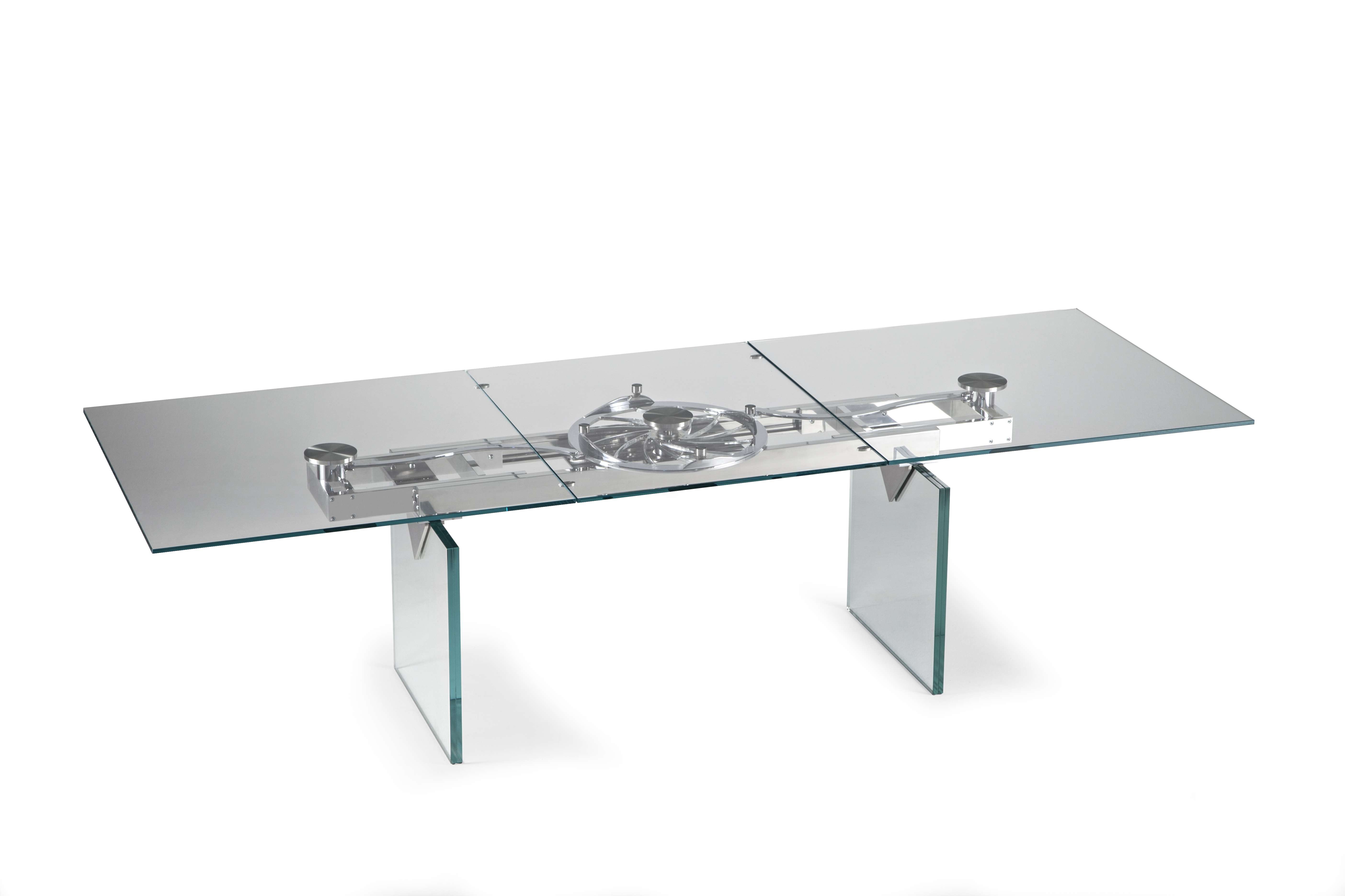 Naos’s Quasar extendable table comes with a glass or ceramics top.