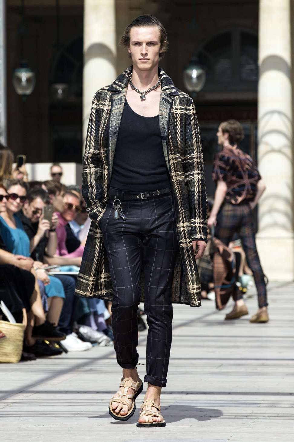 Louis Vuitton SS18: Menswear runway draws Asian celebrities Gong