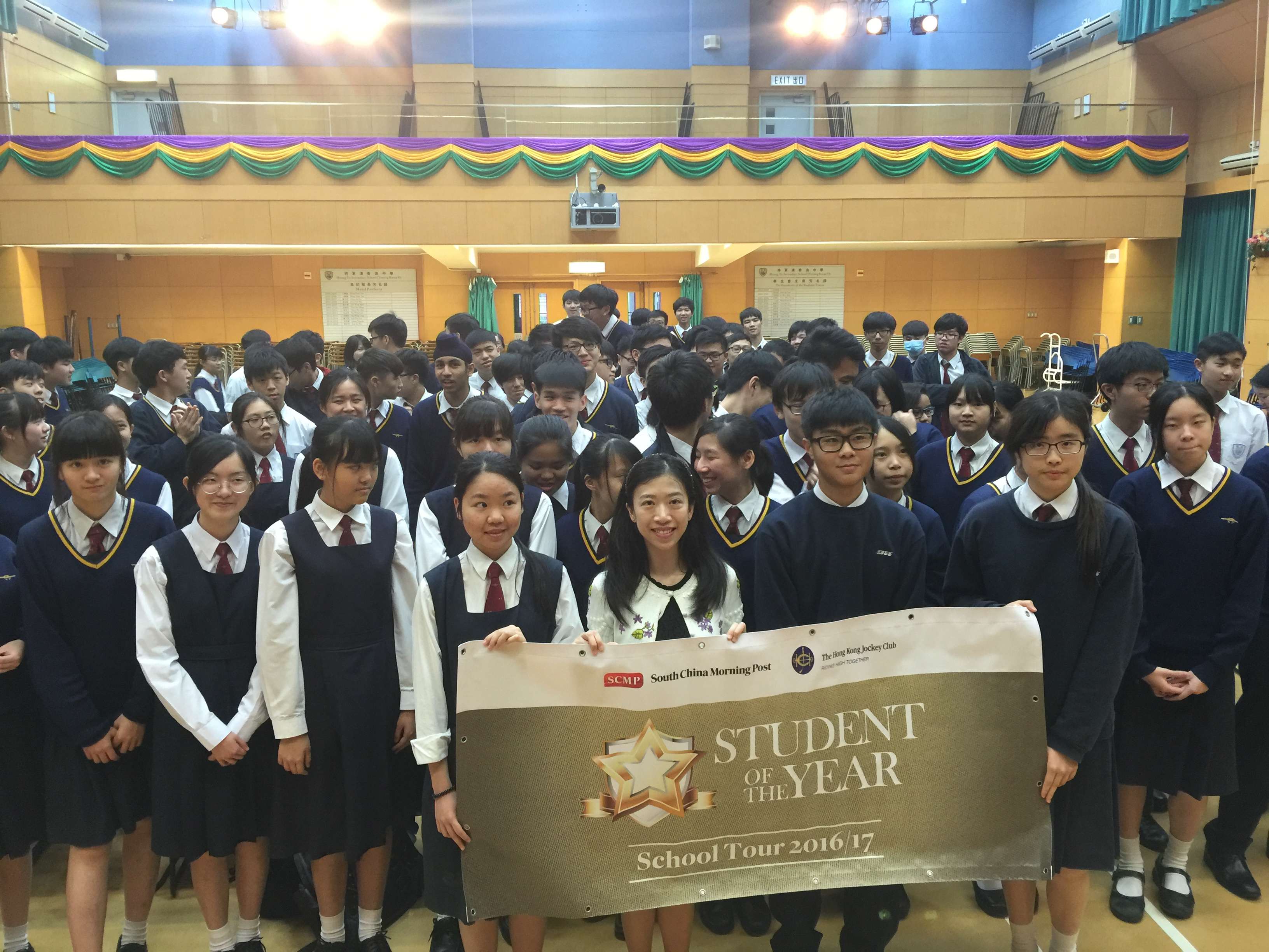 Hong Kong pianist Colleen Lee (centre) spoke to Form Five students at Heung To Secondary School. Photo: Xiaomei Chen