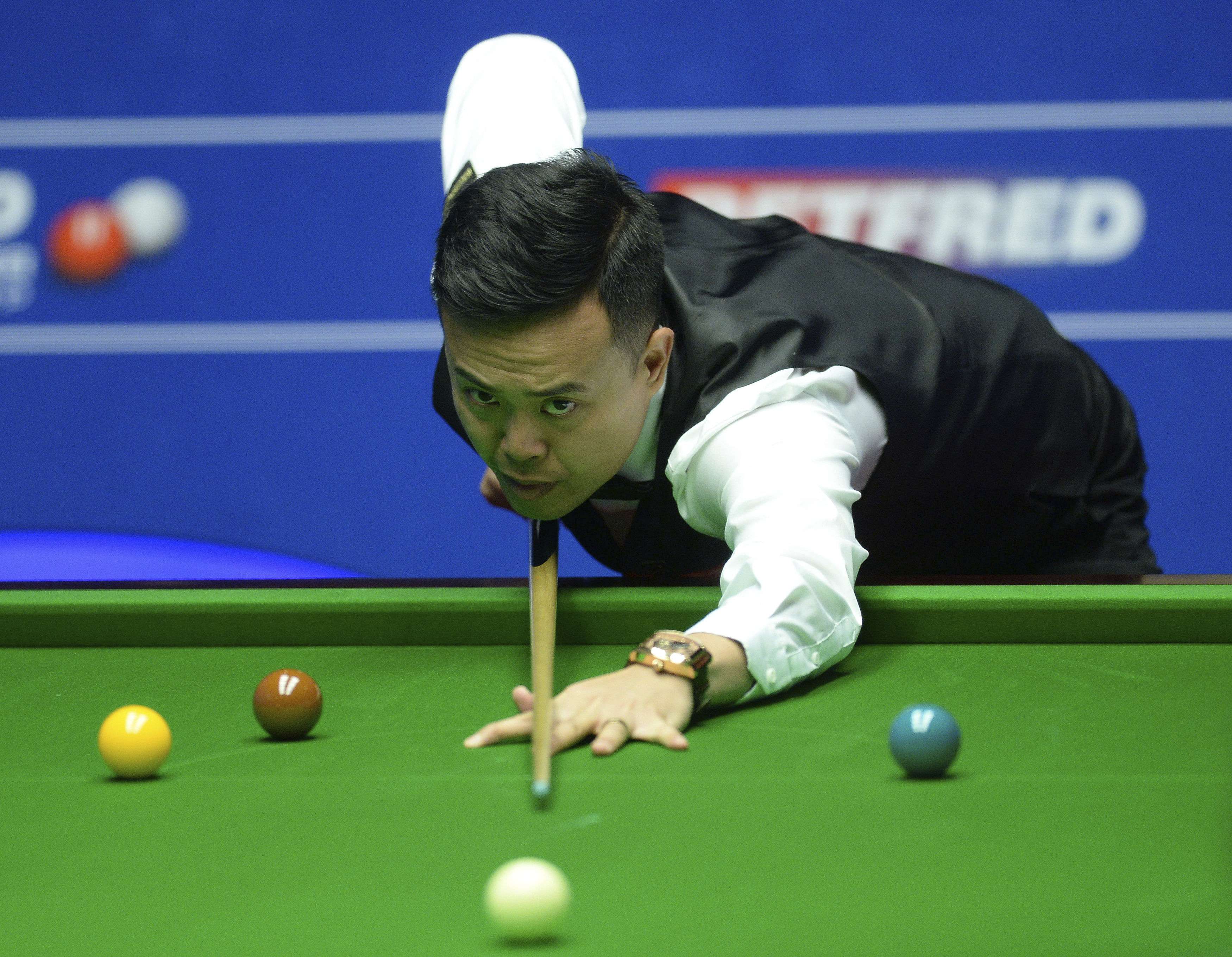 Battling Marco Fu grinds it out to edge Neil Robertson and set up Selby quarter-final at world championship South China Morning Post
