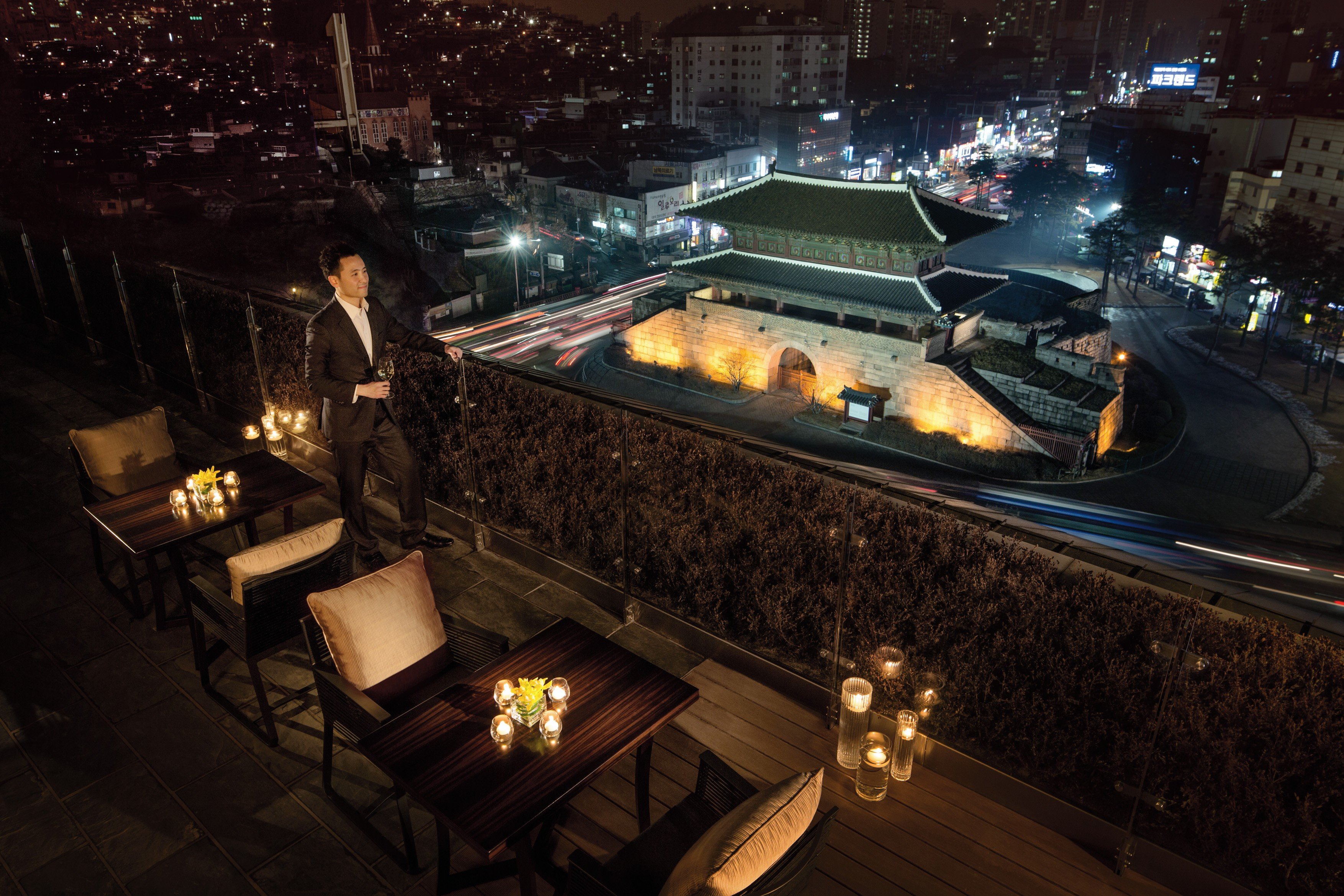 Check out these luxurious hotel suites with breathtaking views in Prague, Paris, Seoul, Singapore and New York City