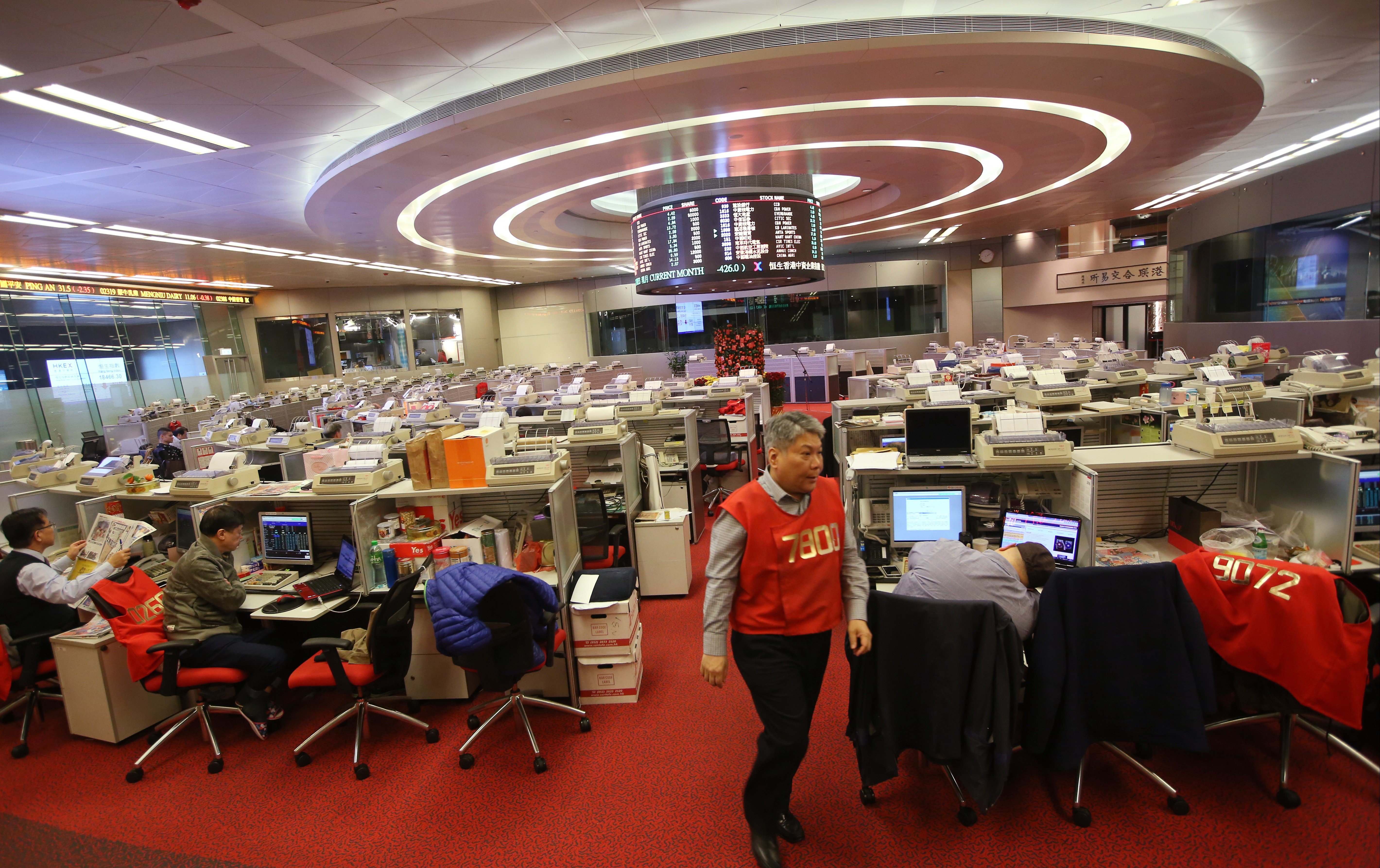 The Financial Services Development Council supports the Hong Kong bourse’s proposed third board to attract more technology and foreign firms to list in the city. The advisory body also urges Hong Kong to accelerate efforts to develop as a green financing hub for belt and road projects. Photo: Sam Tsang