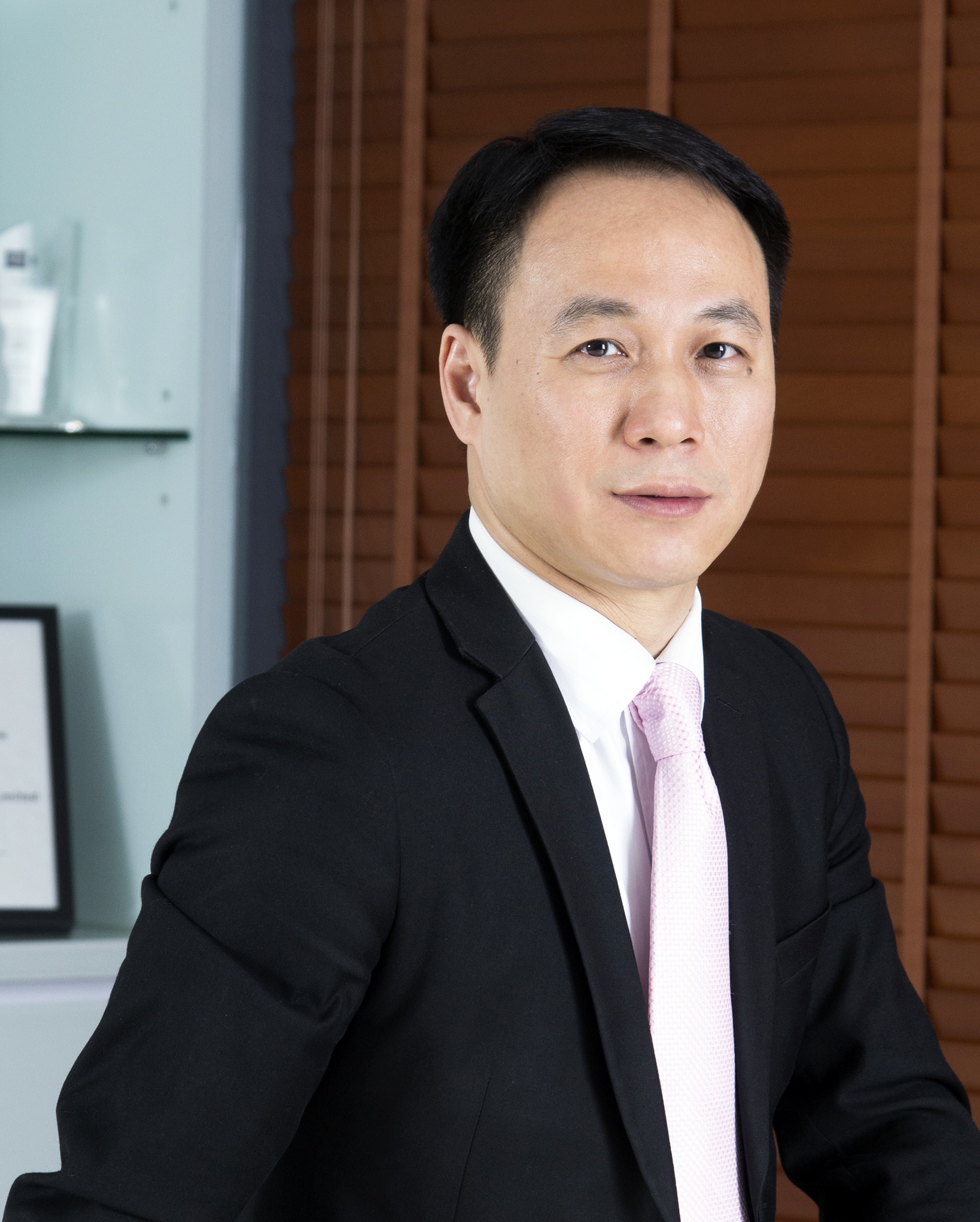 Private companies must often change their management styles when they seek an IPO, says Roy Lo