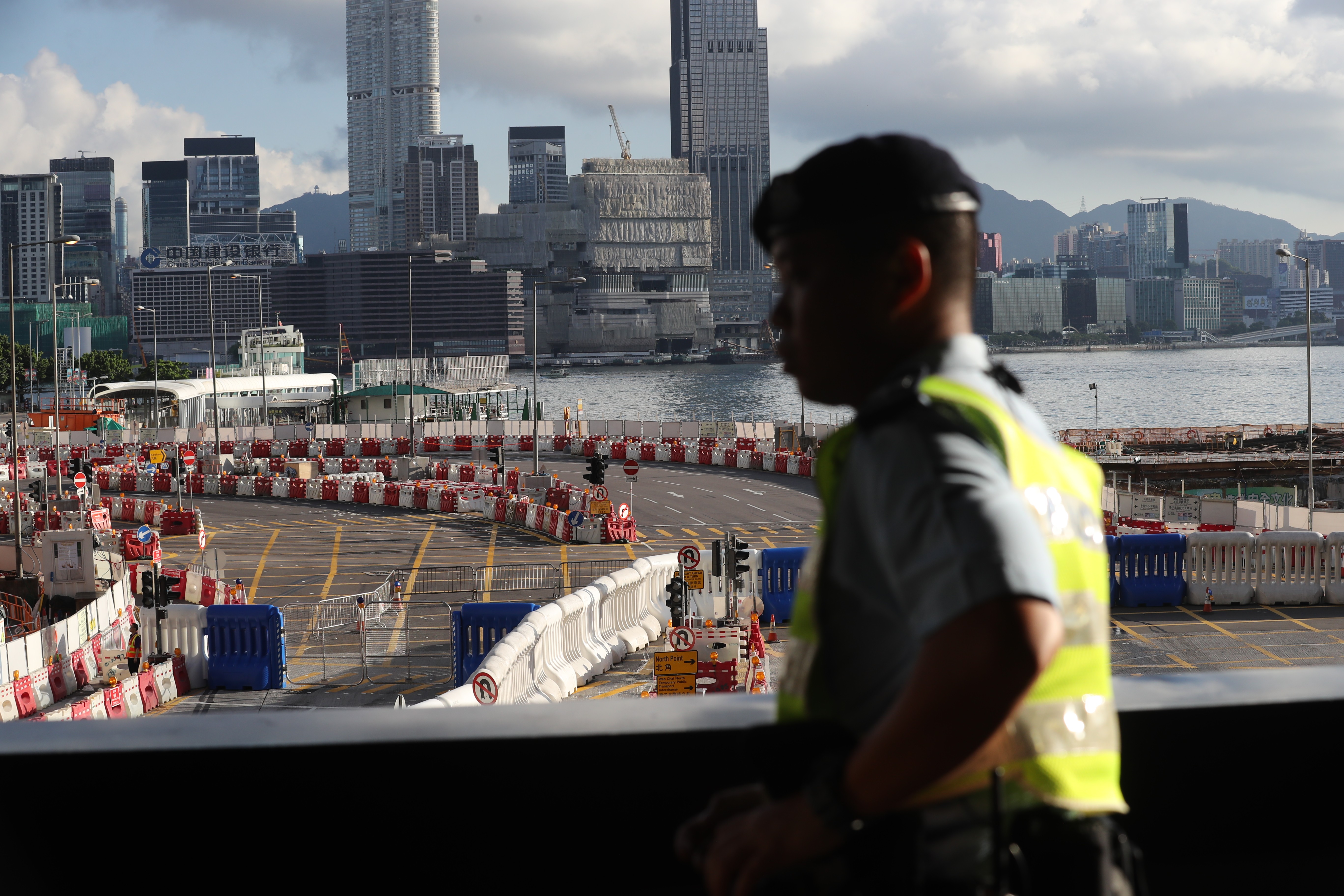 Police patrols were out in force in Wan Chai, where Xi was staying, throughout Thursday. Photo: David Wong