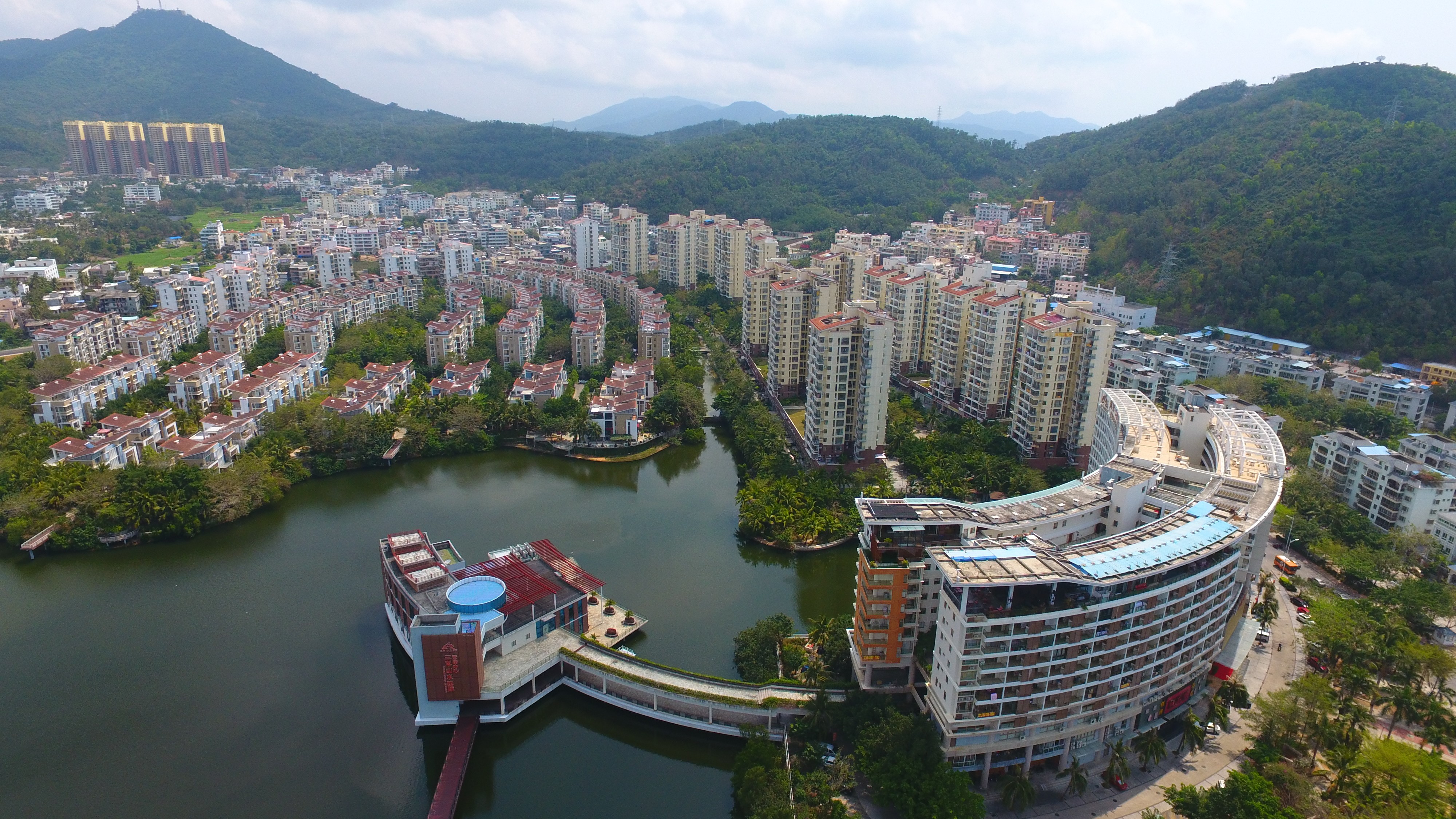 Sanya has a steady pipeline of new real estate projects to meet that demand. Photo: ImagineChina