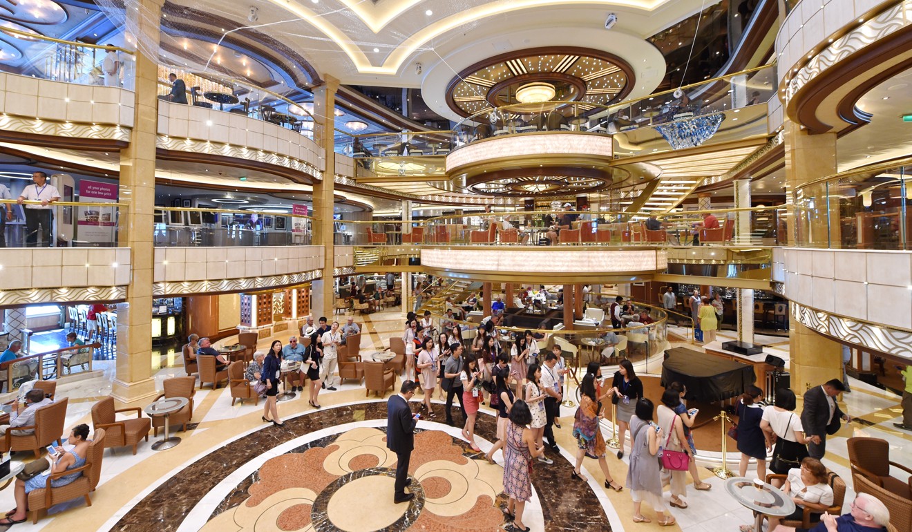 cruise ship shopping mall