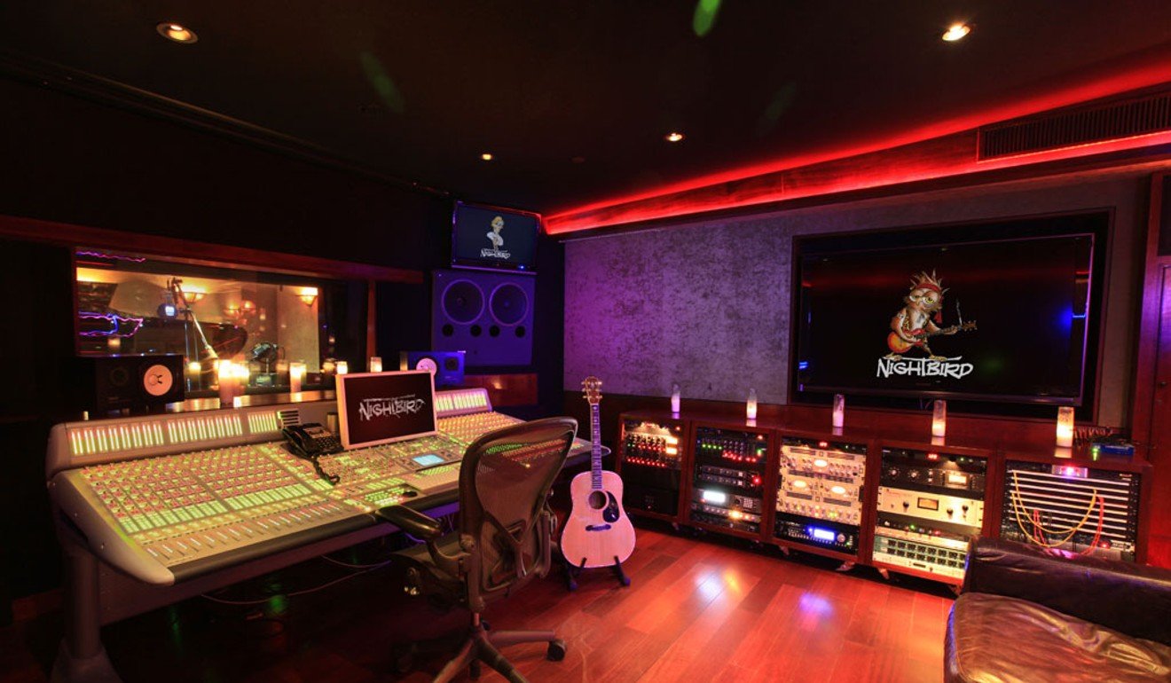 Luxury hotels offer musicians professional studios with hi-tech