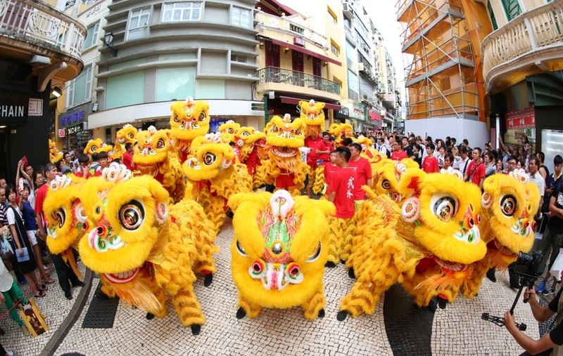 The Lion dance has its roots in wushu and Chinese cultural and religious traditions.