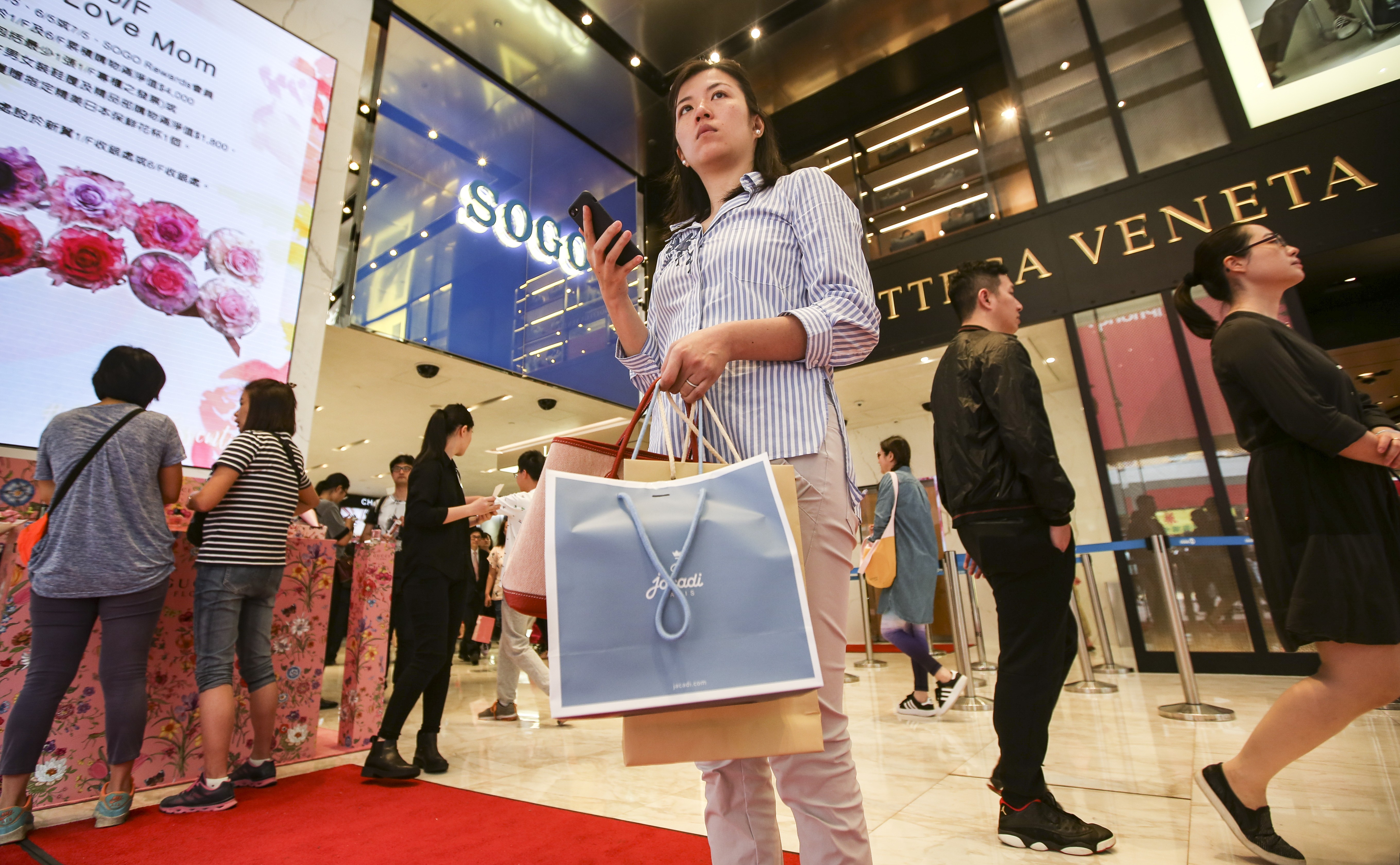 Lifestyle International Holdings, which owns Sogo, saw its net profit rise 192.6 per cent to HK$1.71 billion. Photo: Edward Wong