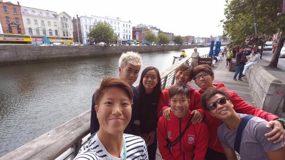 A group of Hong Kong players stroll along the River Liffey on a day off. Photos: HKRU