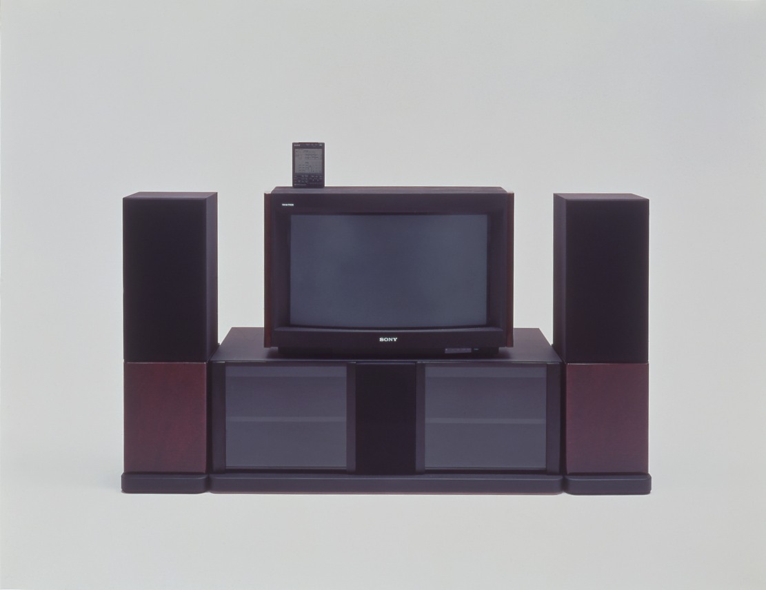 【K-166】【中古】SONY Trinitron ポータブルテレビ 1994年 Feel old? 1990 Sony Trinitron TV now considered 'historical