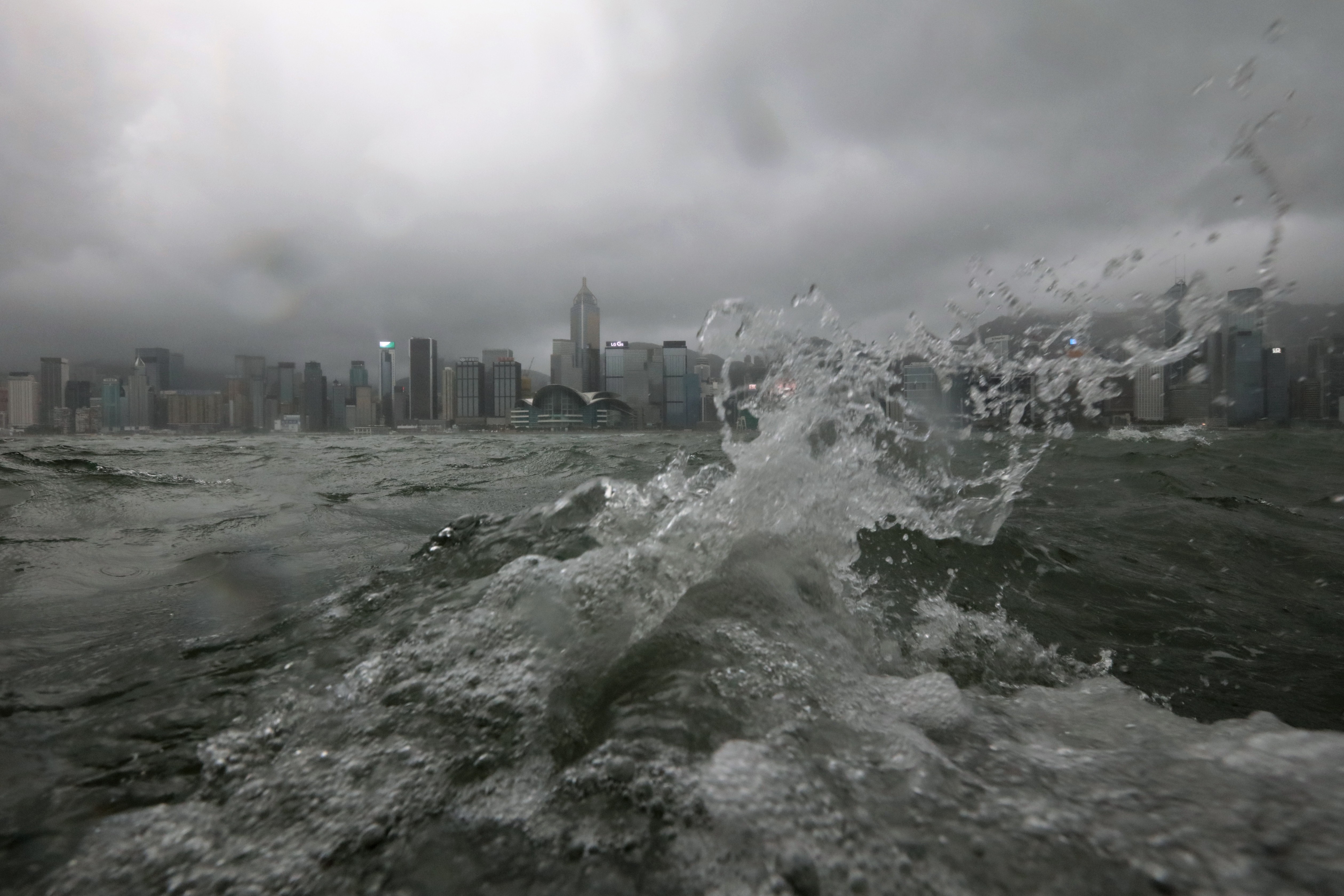 Strong waves in Victoria Harbour as Typhoon Pakhar hits Hong Kong on August 27, just a few days after Typhoon Hato struck. Photo: Felix Wong