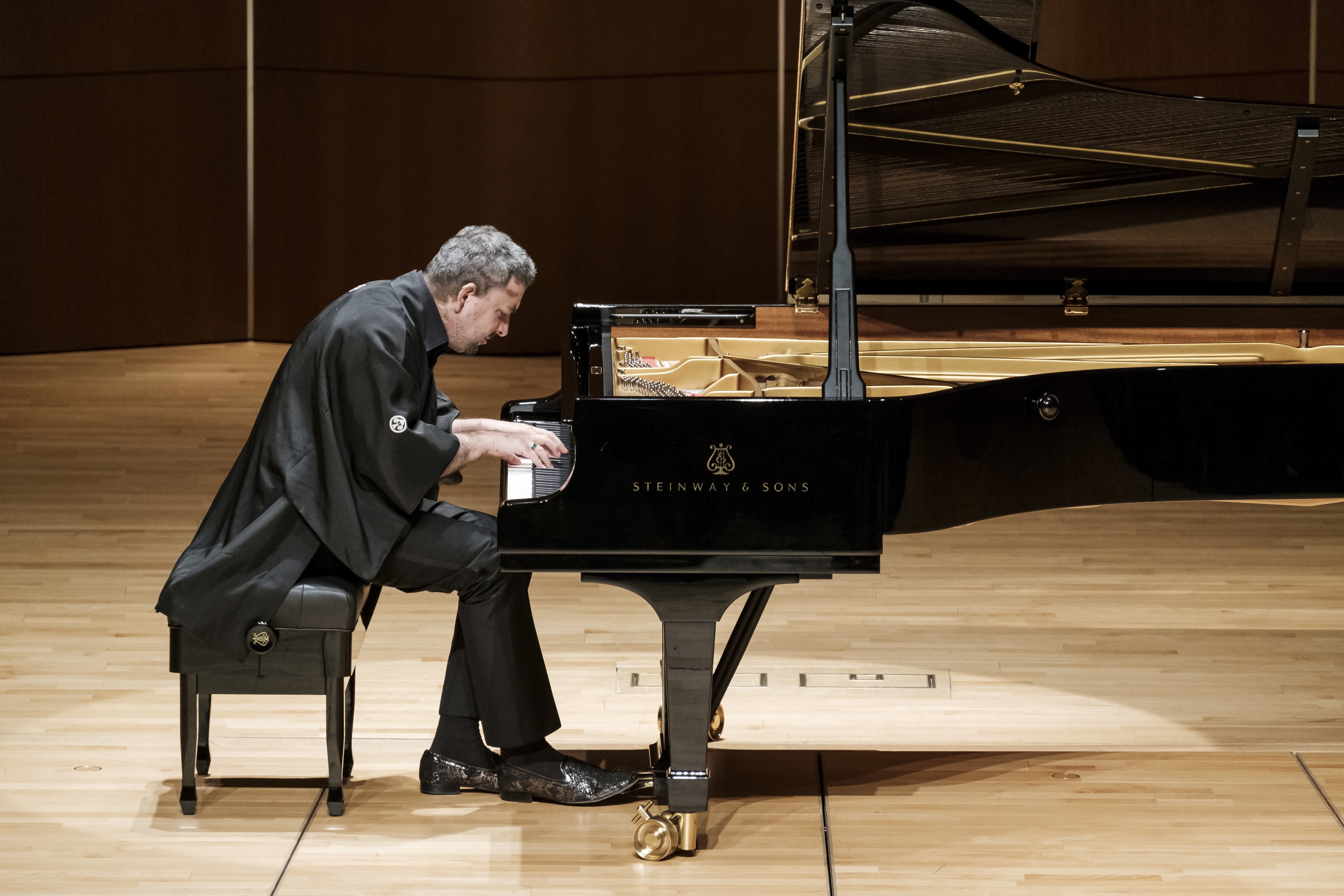 Konstantin Lifschitz performs in the first of eight concerts over 10 days at the University of Hong Kong in which he will play all 32 of Beethoven’s piano sonatas.