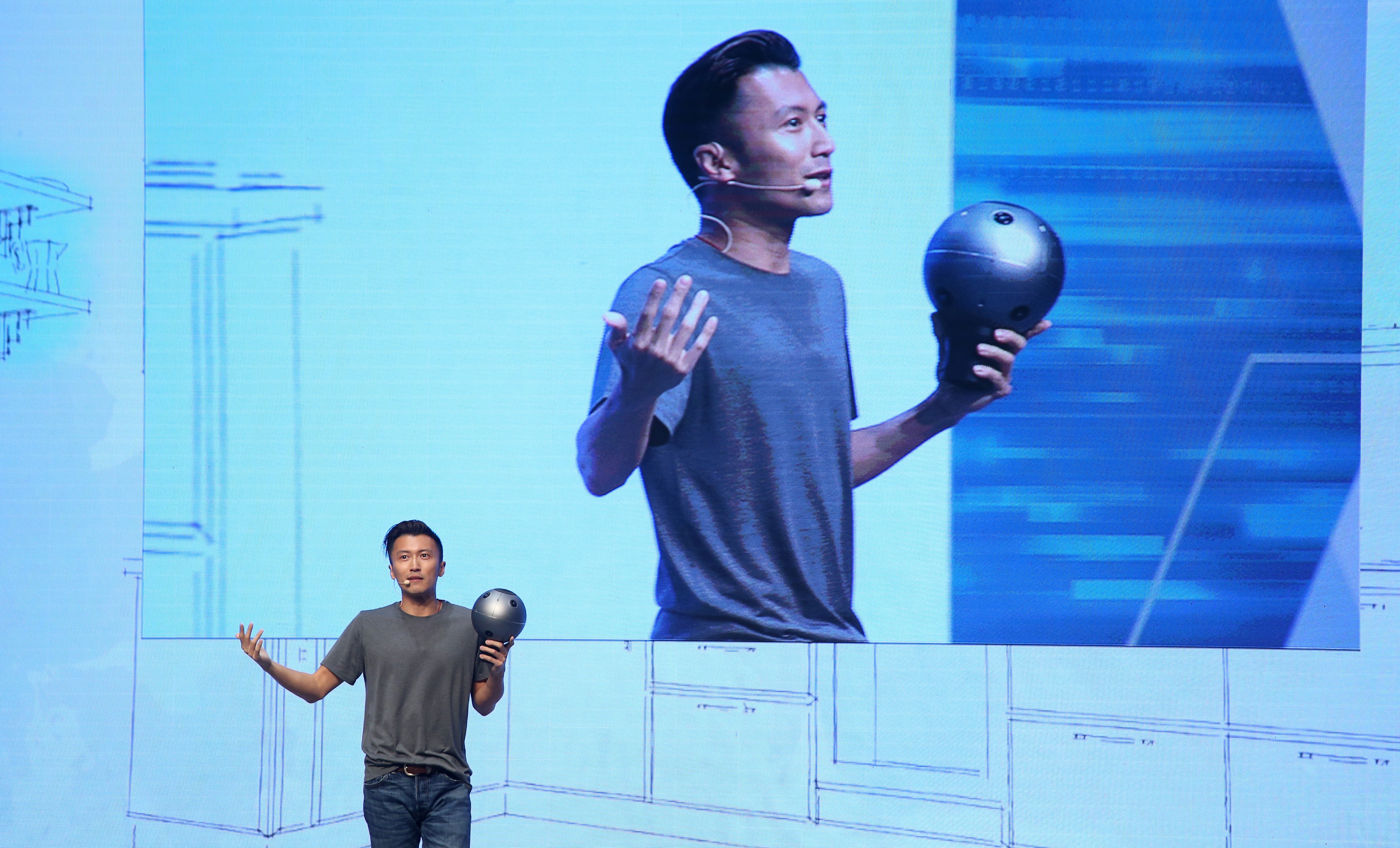 Canto-pop star Nicholas Tse Ting-fung speaks at InnoTech Expo at HKCEC in Wan Chai. Photo: K.Y. Cheng
