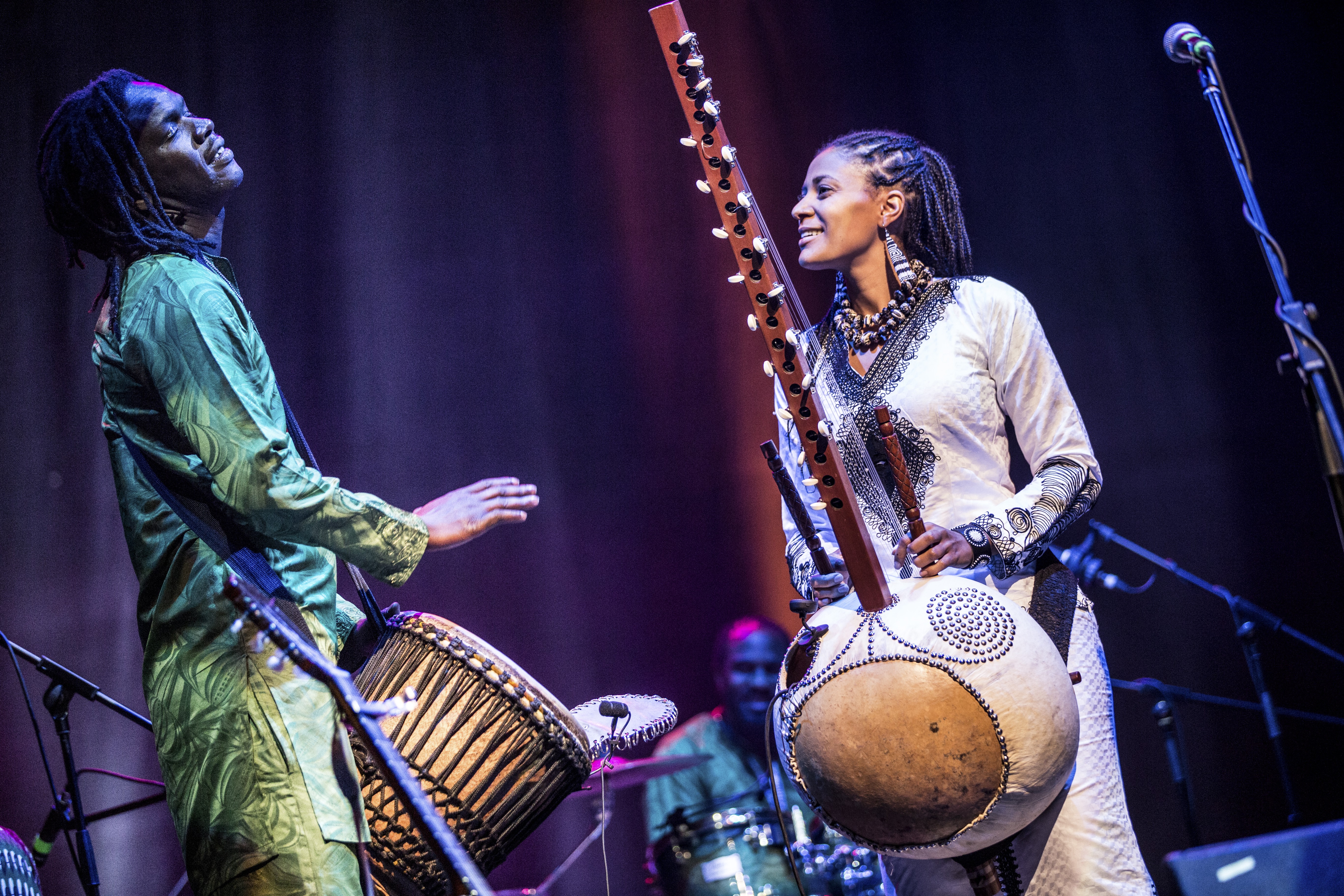 Sona Jobarteh is one of the most exciting new talents from the West African Griot tradition.