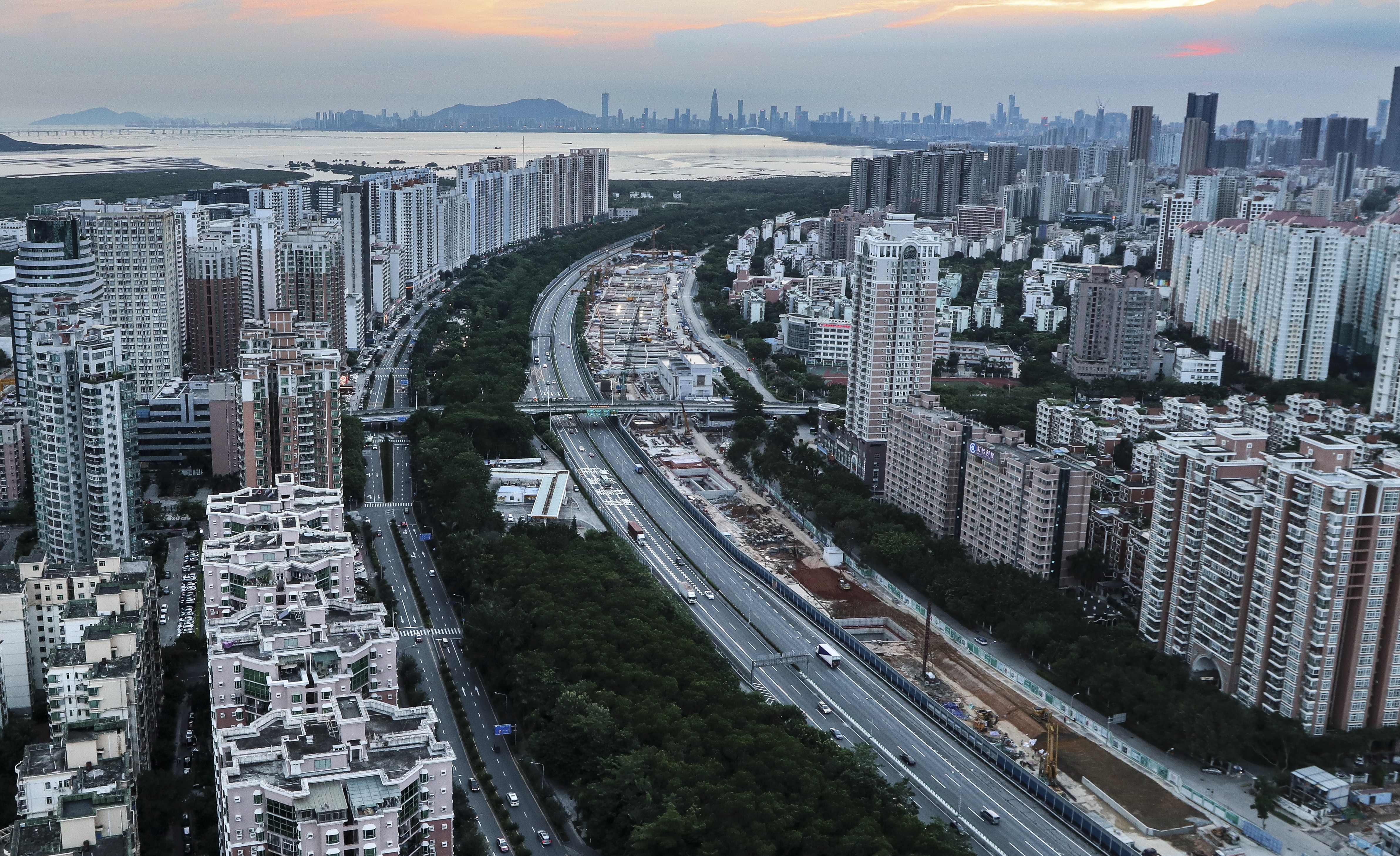 The Beijing-Hong Kong-Macau expressway site taken from the Futian District in Shenzhen. 22JUL17 SCMP / Roy Issa