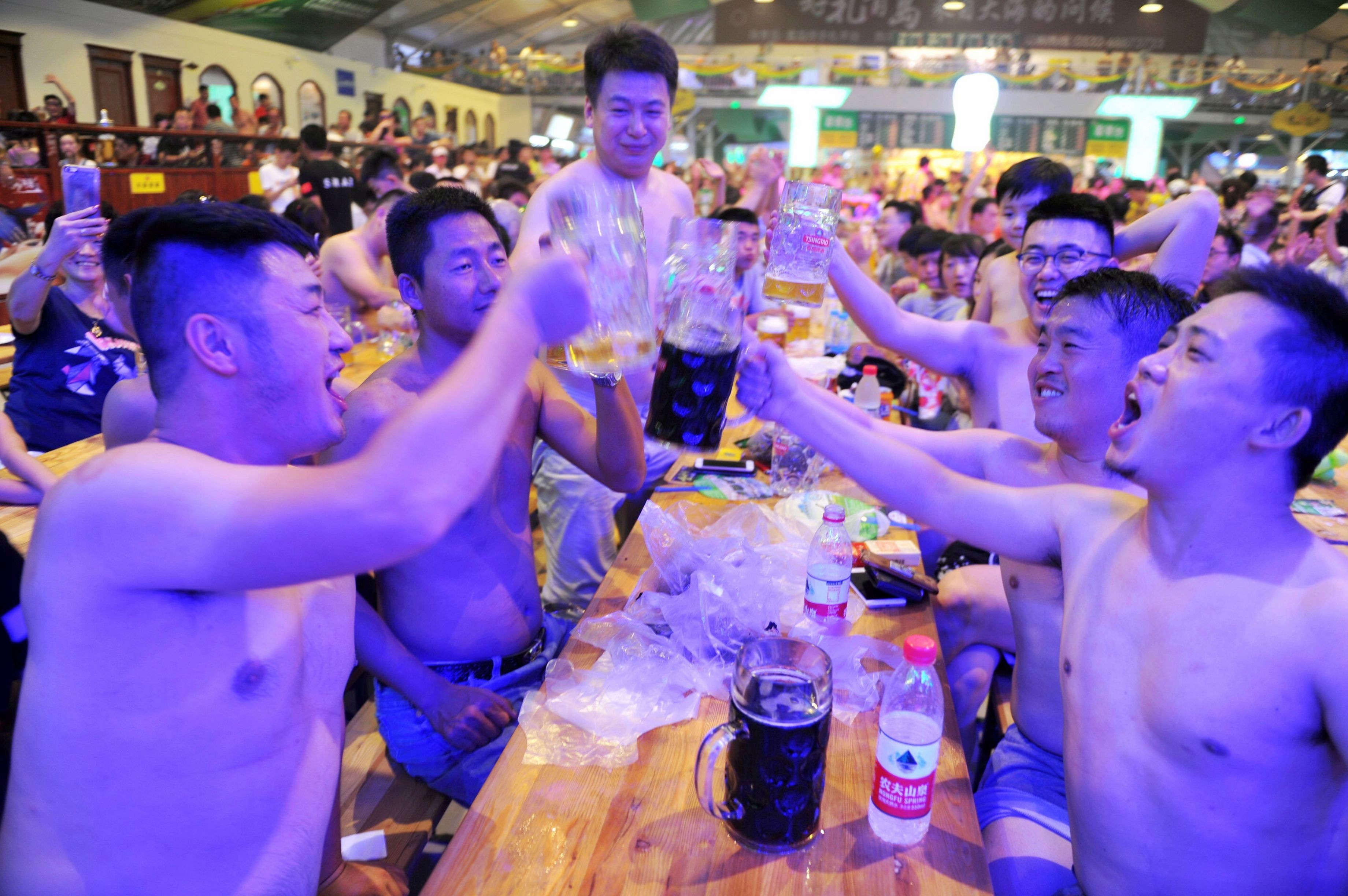 A research note from Credit Suisse says that Chinese brewers will benefit from the free spending habits of young consumers. Photo: AFP