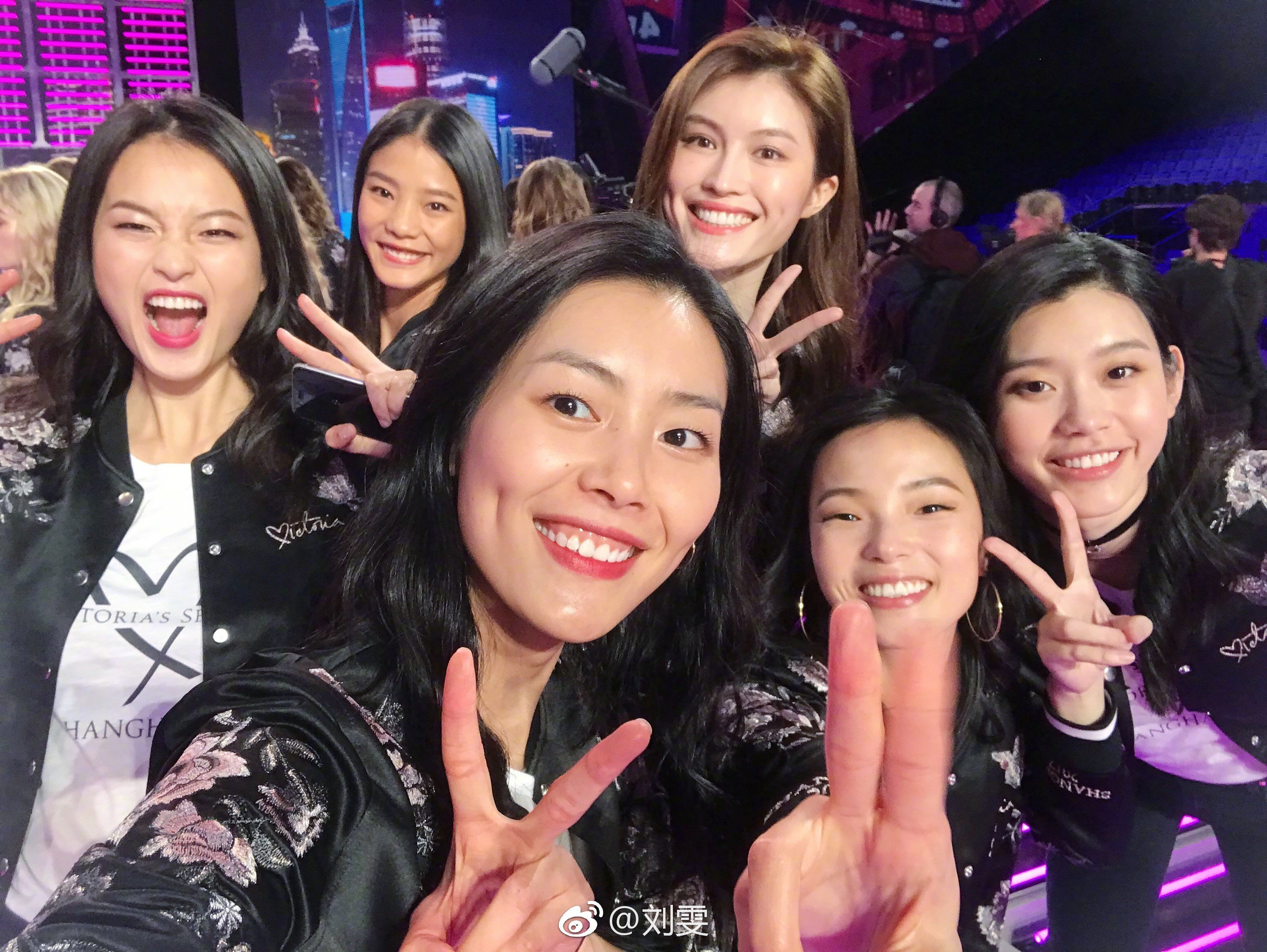 (Clockwise, from left) Xin Xie, Wang Yi, He Sui, Ming Xi, Ju Xiao Wen and Liu Wen.