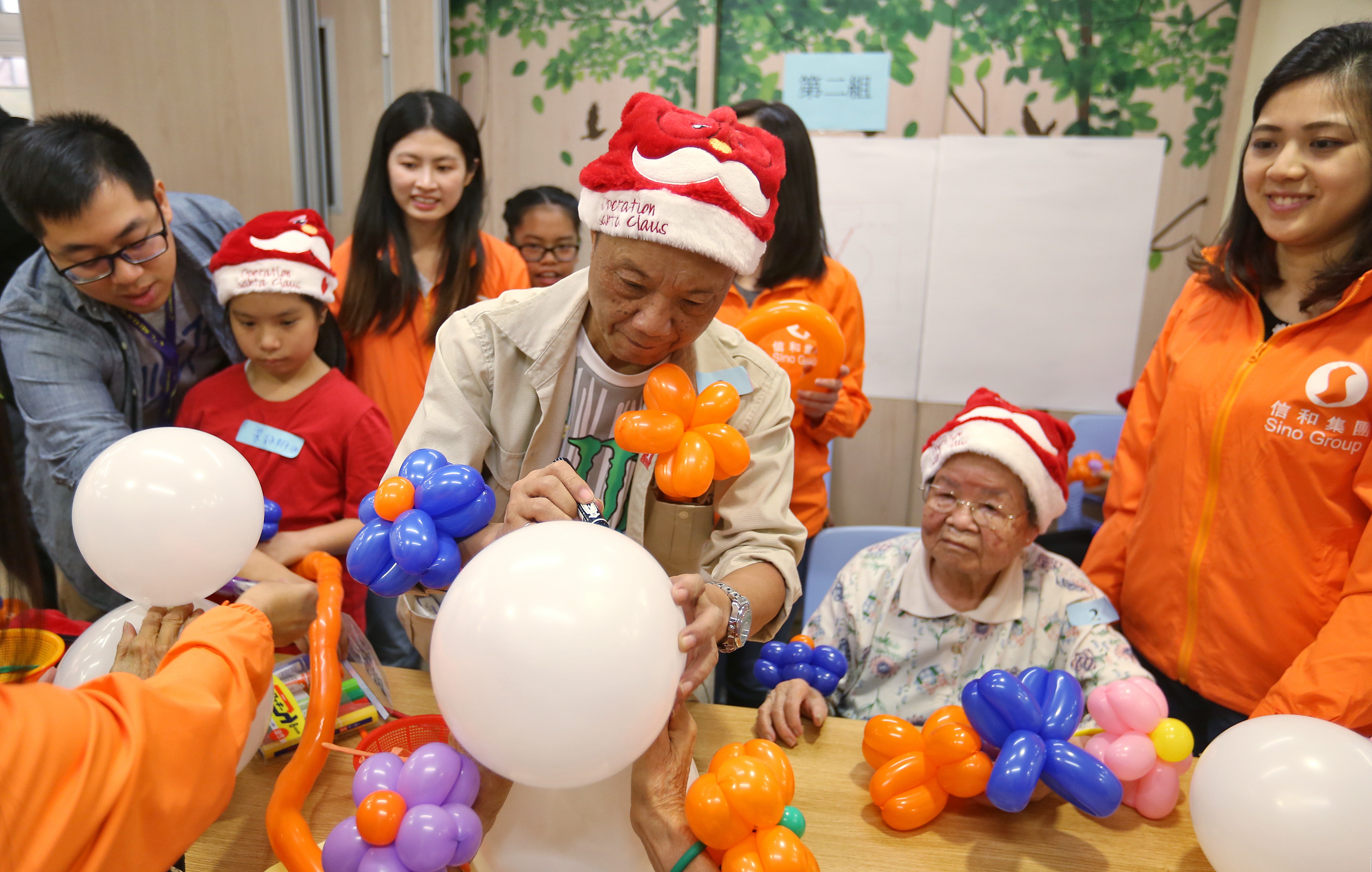Balloon twisting featured prominently in the charity event. Photo: Xiaomei Chen