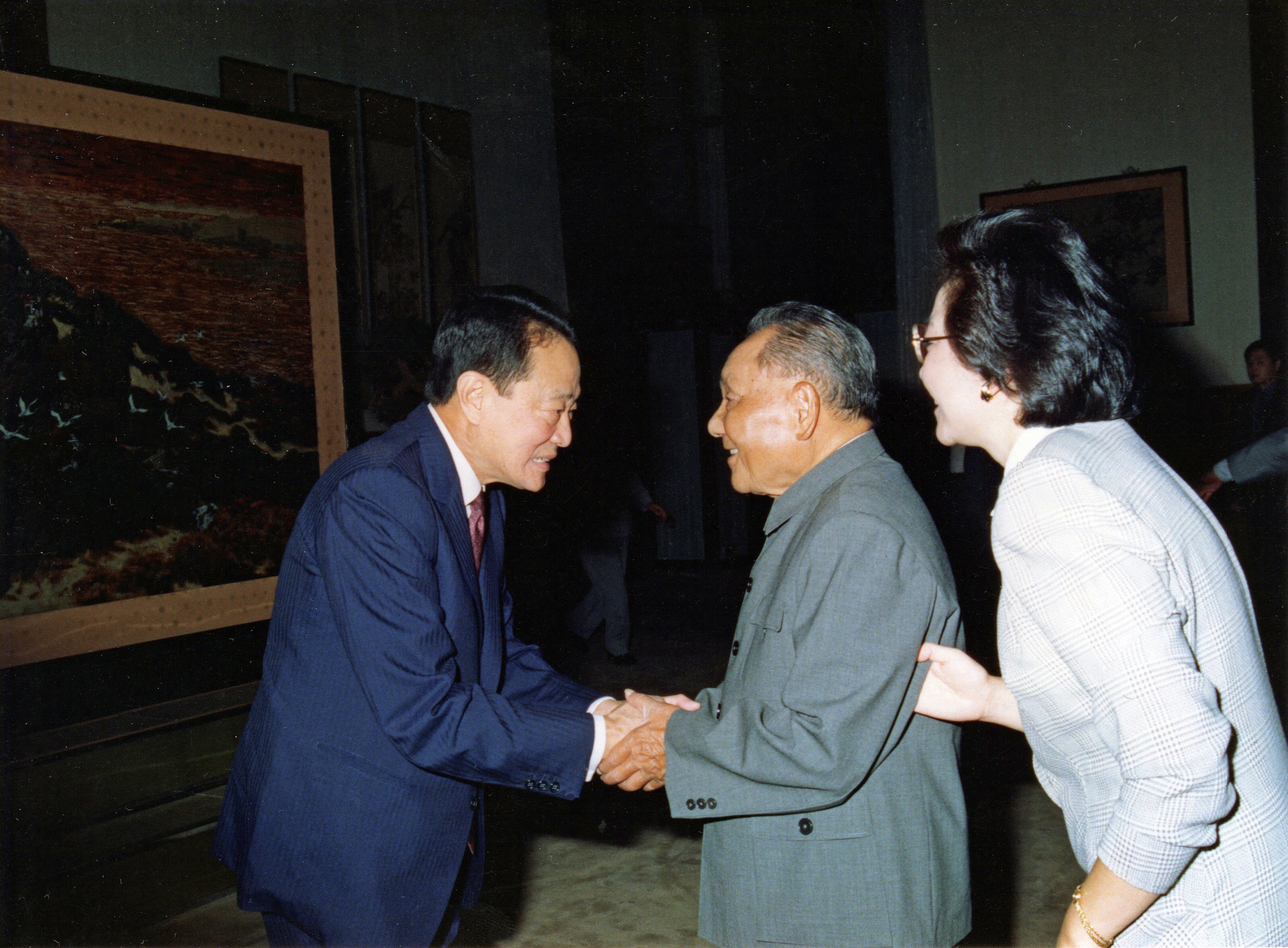 Robert Robert Kuok with Deng Xiaoping and his daughter Ms Deng Rong in Beijing on 15 September 1990. Photo: Goh Eck Kheng