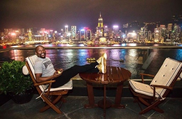 Floyd “Money” Mayweather lounges in Hong Kong. Photo: Twitter/@FloydMayweather