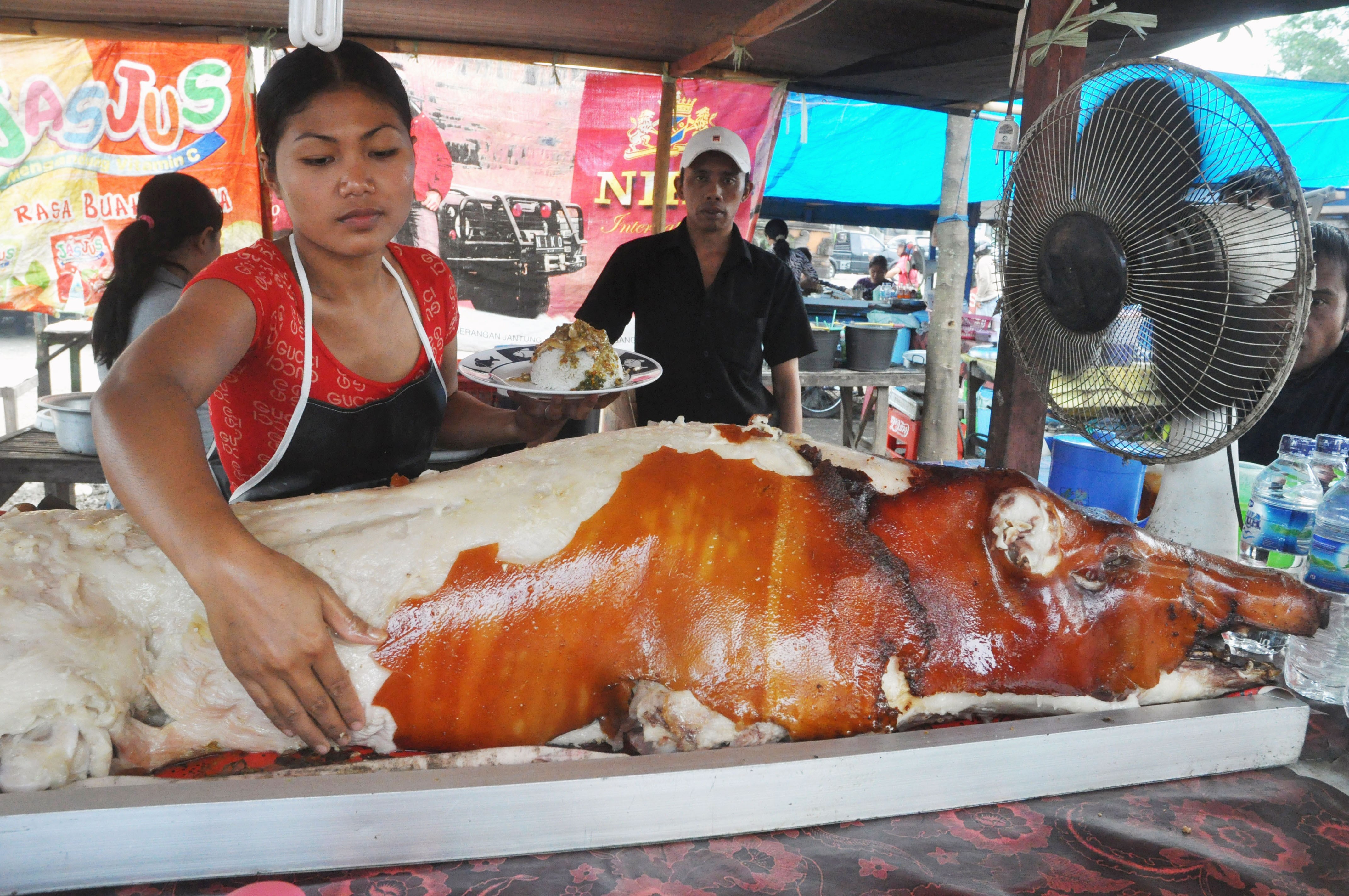 Babi Guling at a street stall in Ubud.