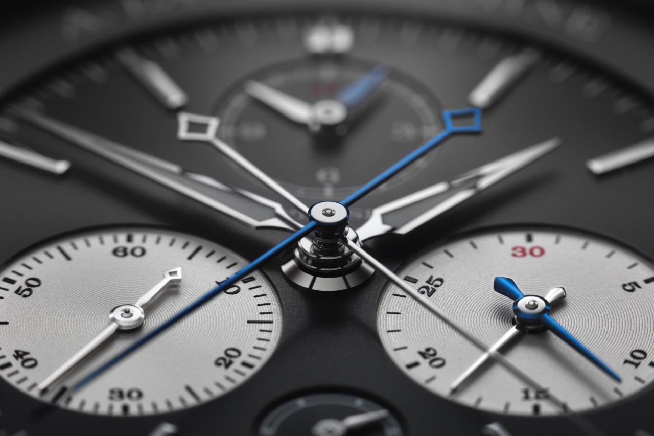 The power reserve of The Triple Split is up to 55 hours when fully wound. 