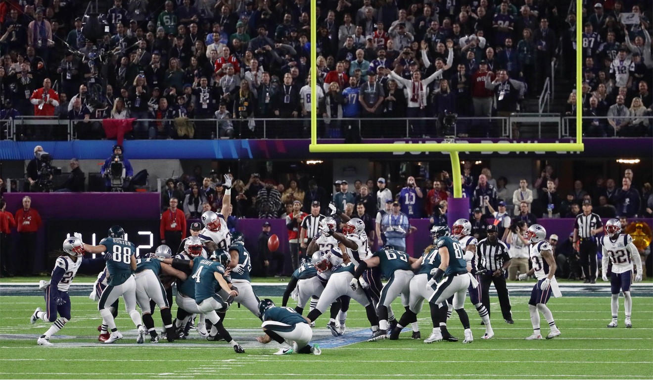 Elliott helps Eagles to upset win over Patriots in Super Bowl 52