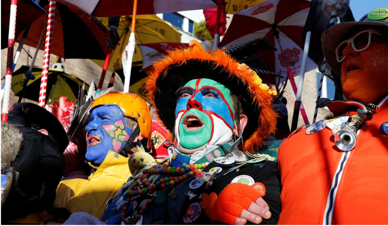 Use of blackface in Brazil Carnival parade sparks debate