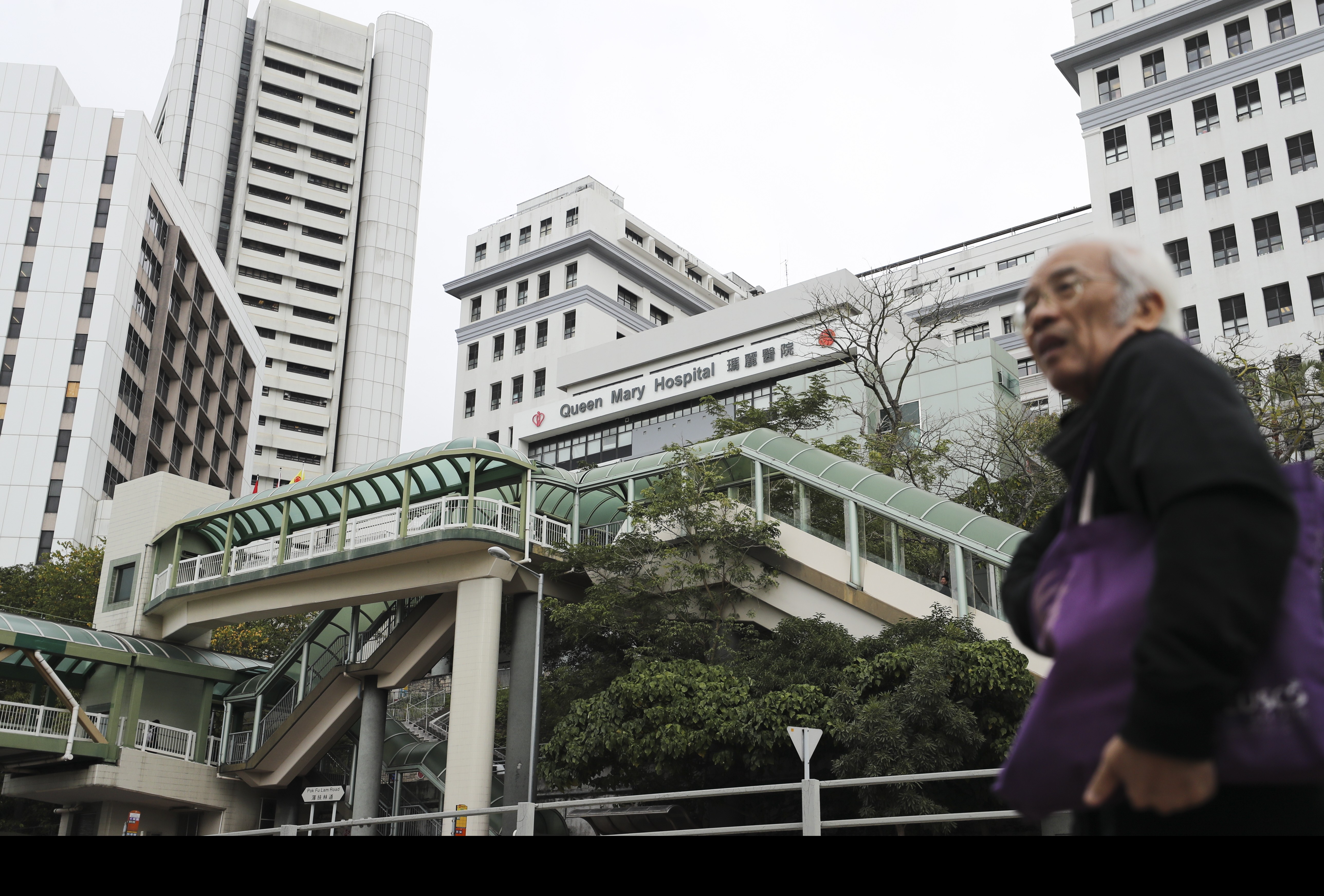 The Queen Mary Hospital in Pok Fu Lam. Hong Kong has an urgent need for an effective, accessible private health care system to alleviate overburdened public providers. Photo: Winson Wong