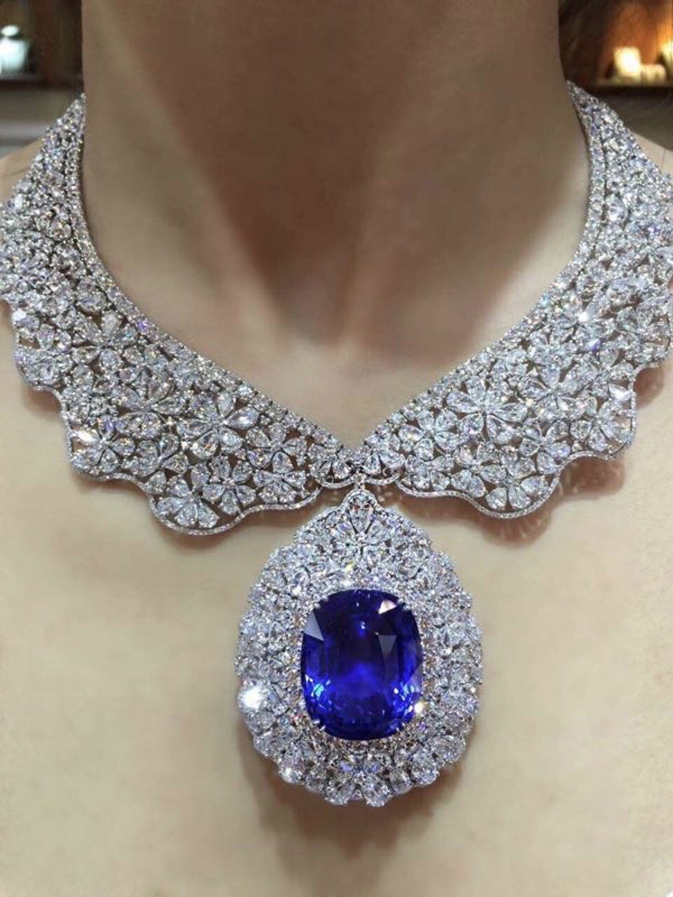 Expensive sapphire sale necklace