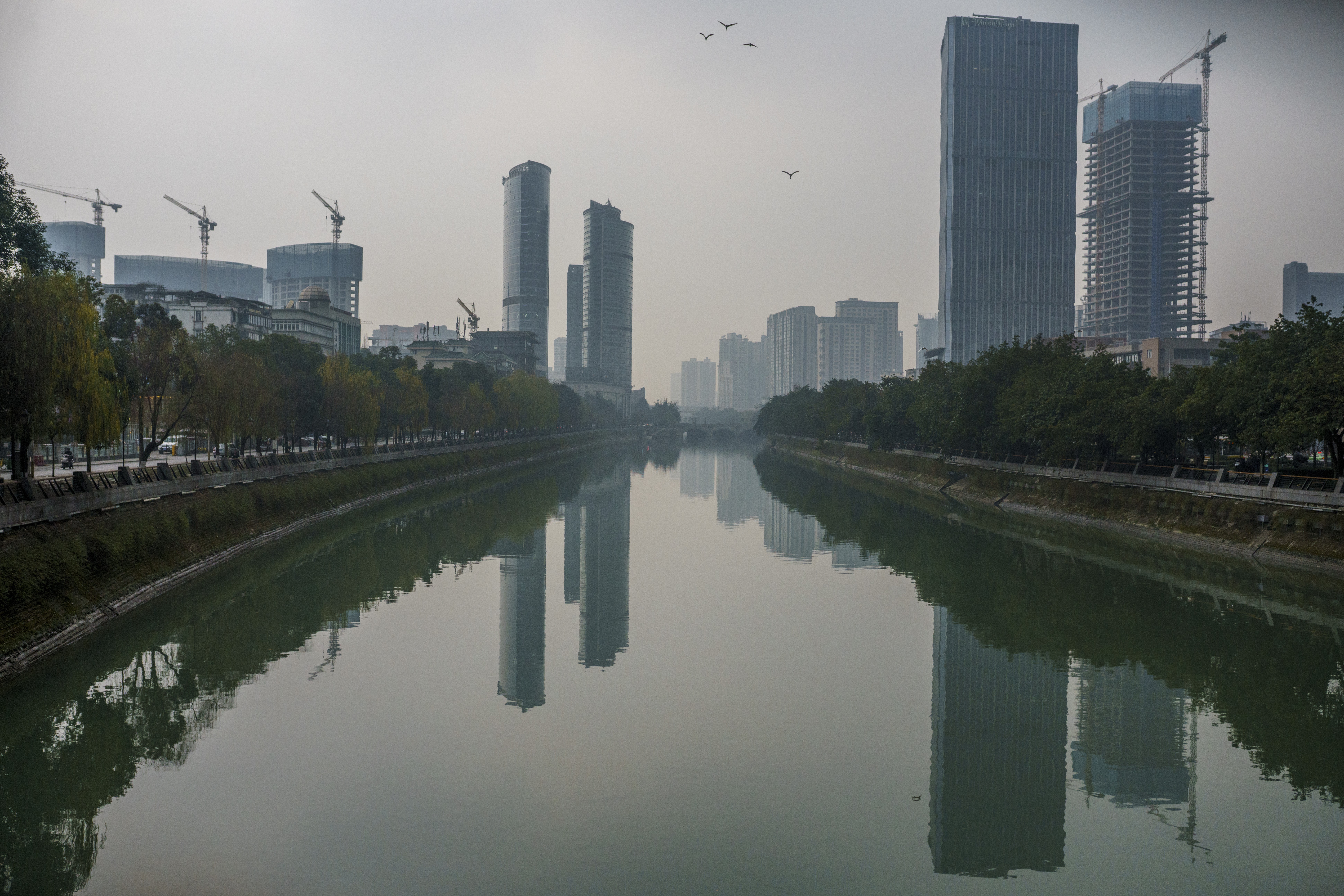 Major Chinese property developers have been focusing on acquiring land in China’s non first-tier cites, such as Chengdu, since 2017. Photo: Paul Ratje