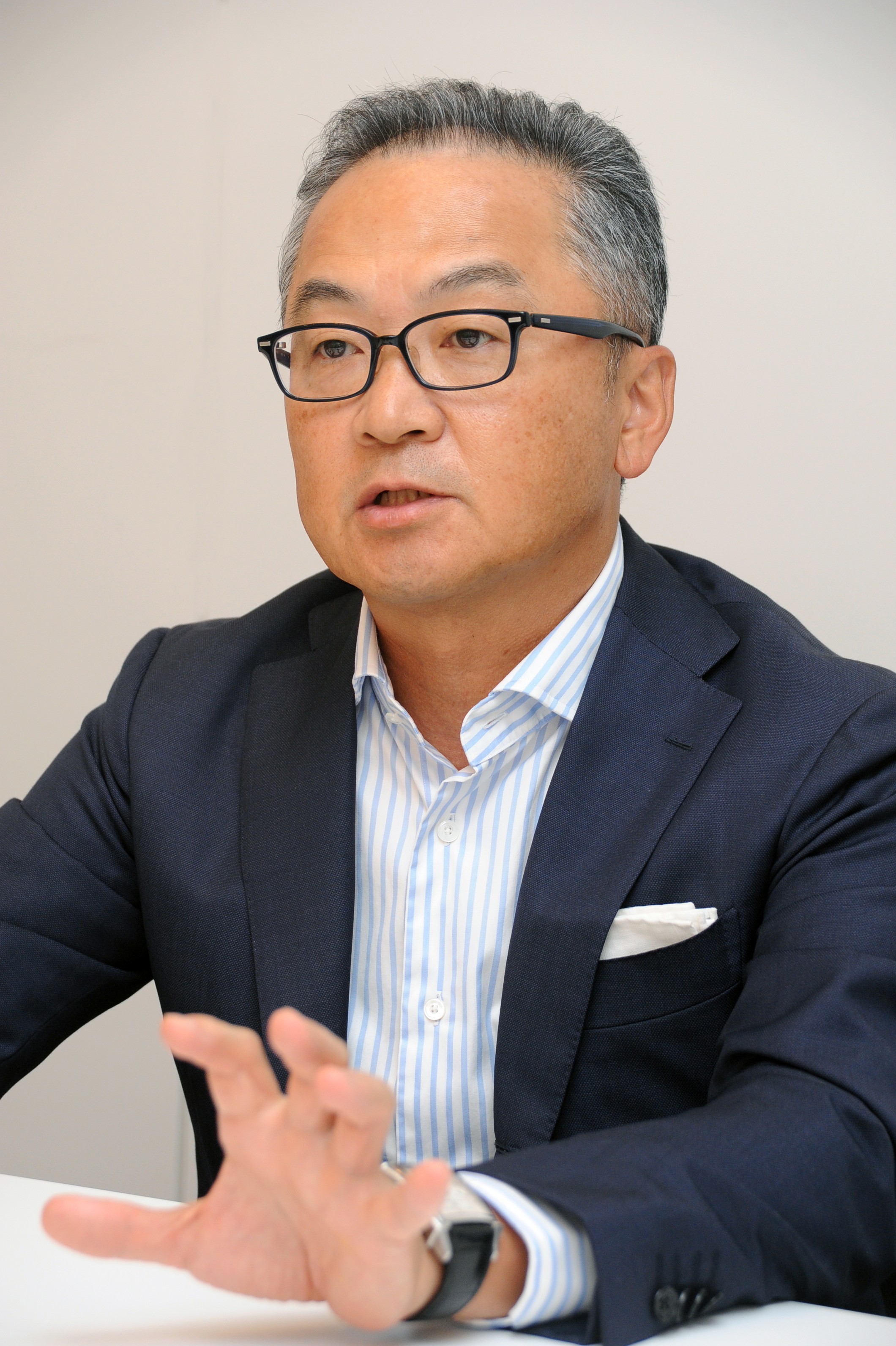 Shinji Nikko, president