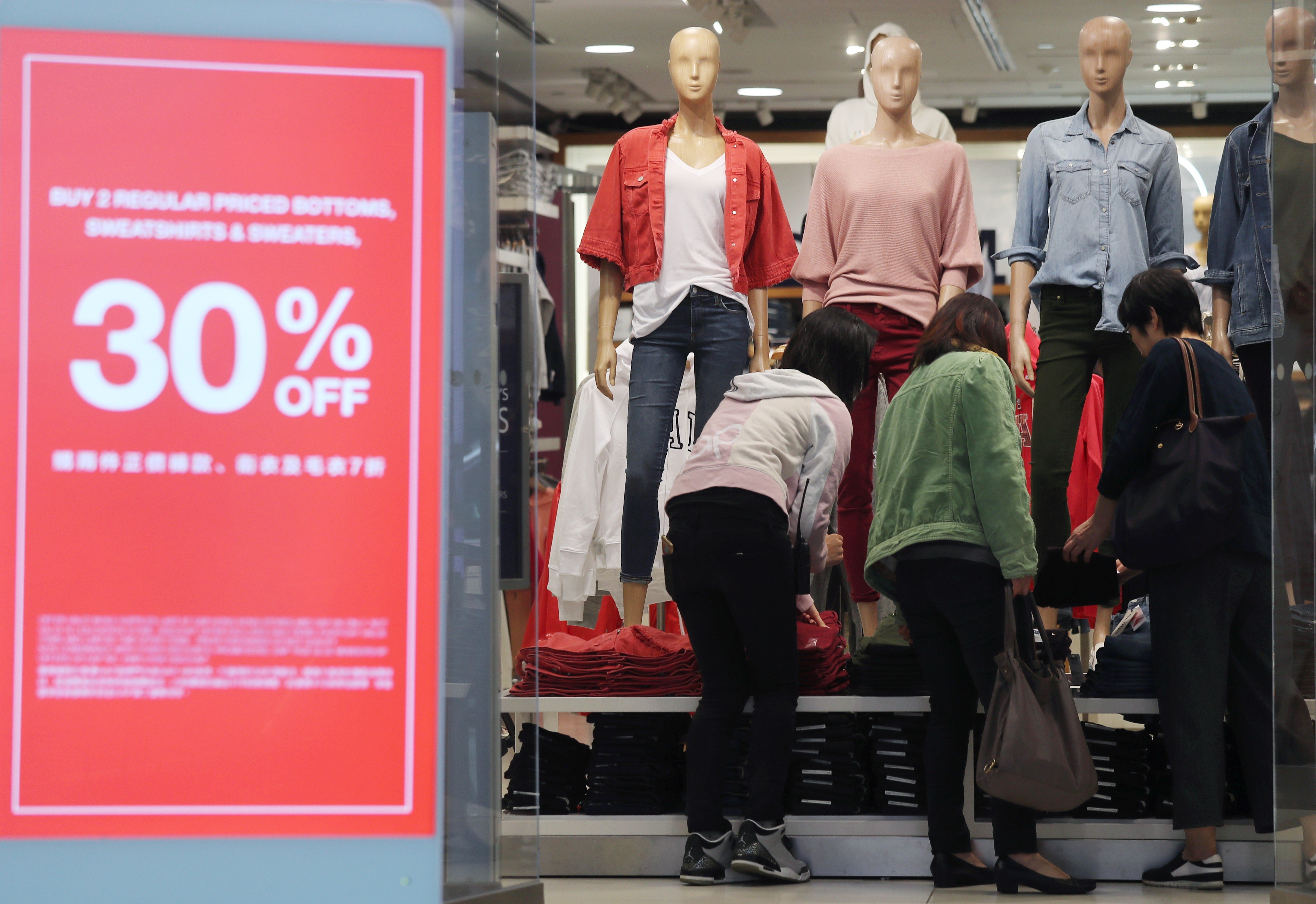 Upbeat sentiment helped consumer spending. Photo: K.Y. Cheng
