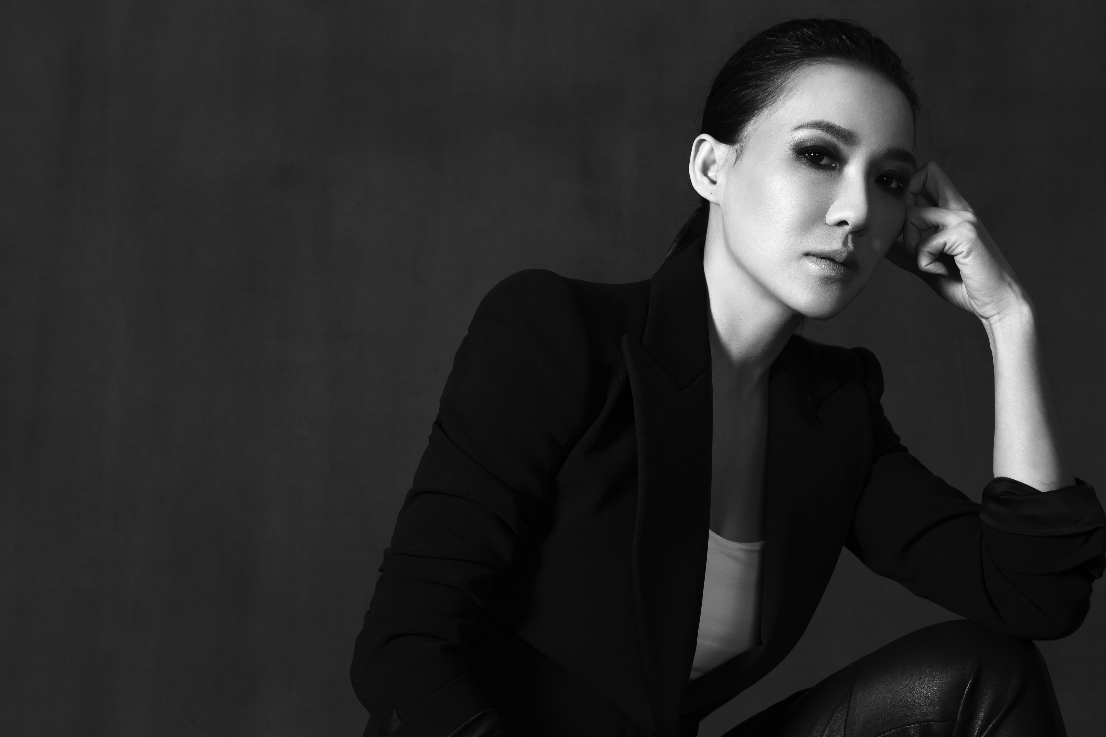 The art jewels of Cindy Chao, founder of Cindy Chao The Art Jewel, can be experienced in museums, auctions, private exhibitions around the world, and the brand’s exclusive private showroom in Hong Kong.