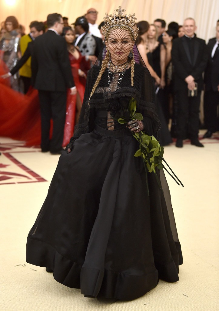 Madonna’s Rinaldy Yunardi-designed crown was on-point for the Met Gala’s heavenly theme.