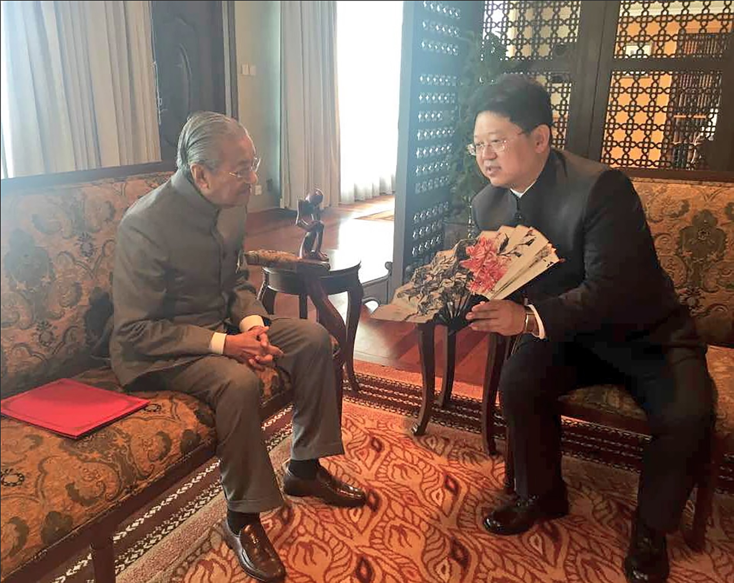 Mahathir Mohamad meets Chinese ambassador Bai Tian in Kuala Lumpur on Thursday. Source: Twitter